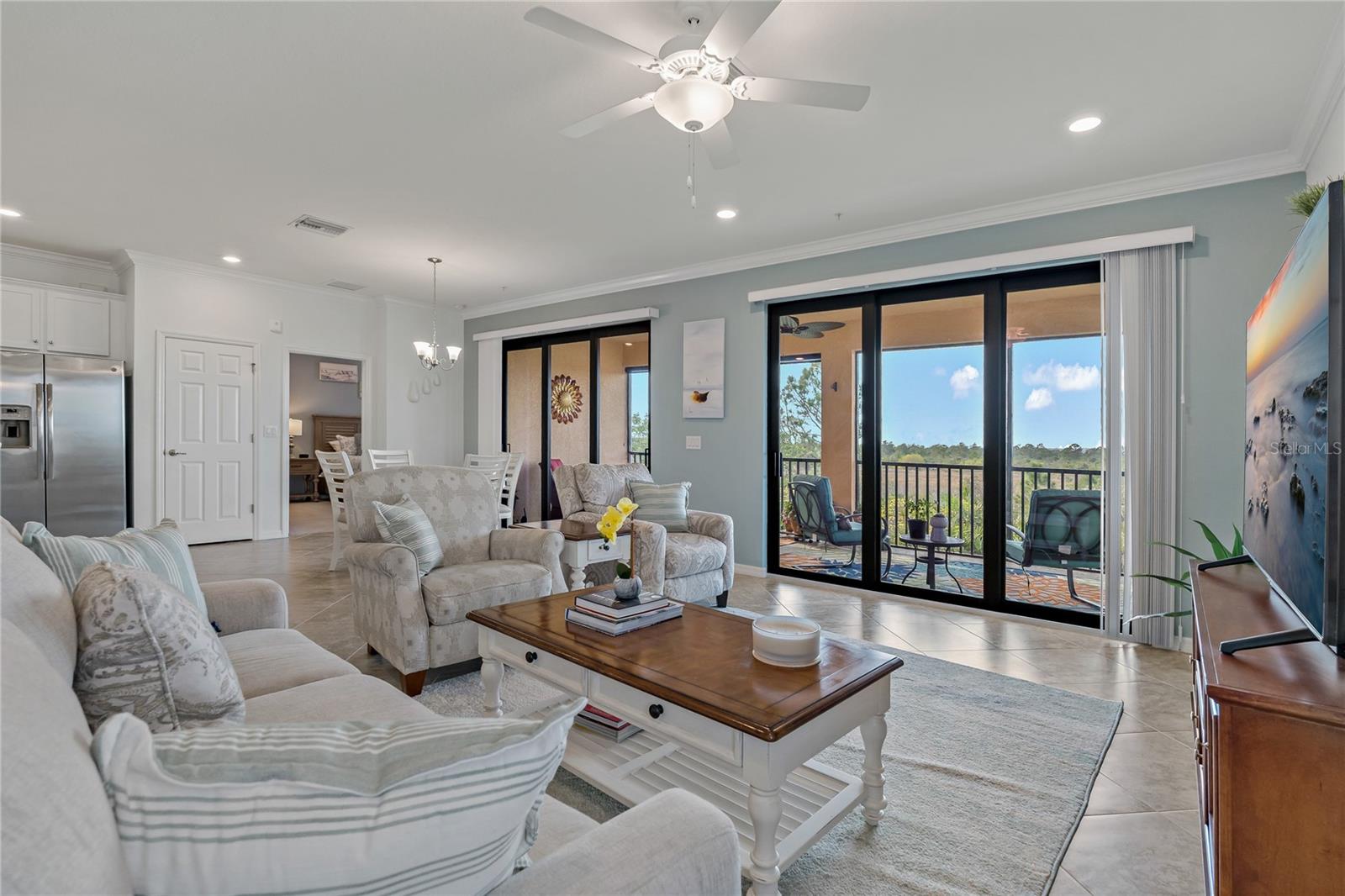 Image 11 of 67 For 23189 Banbury Way 203