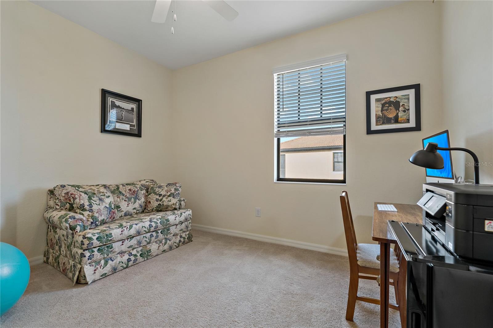 Image 20 of 67 For 23189 Banbury Way 203