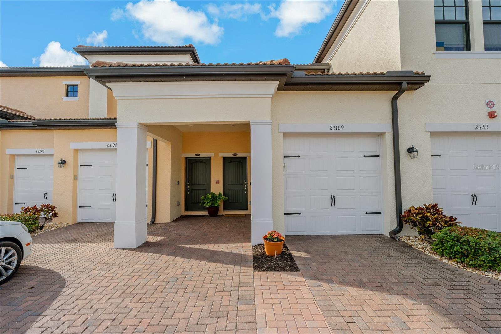 Image 33 of 67 For 23189 Banbury Way 203