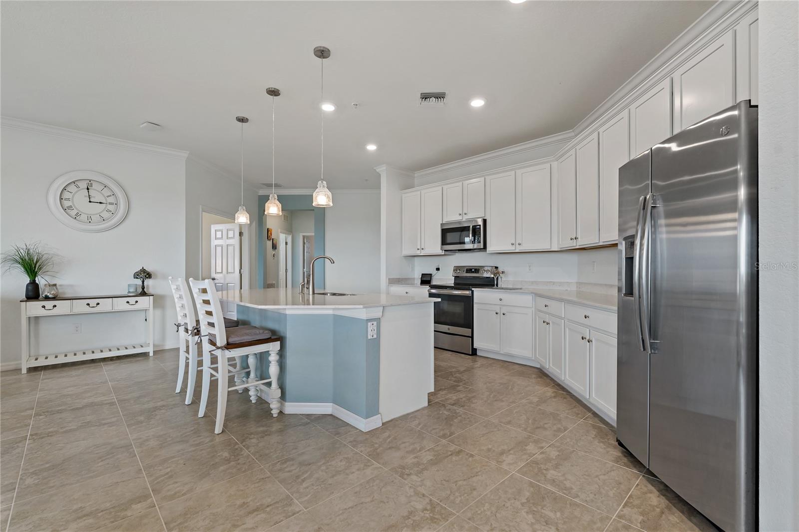 Image 5 of 67 For 23189 Banbury Way 203