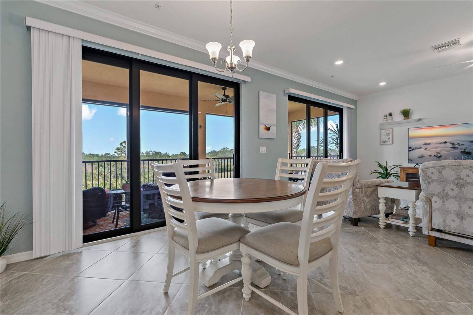 Image 9 of 67 For 23189 Banbury Way 203