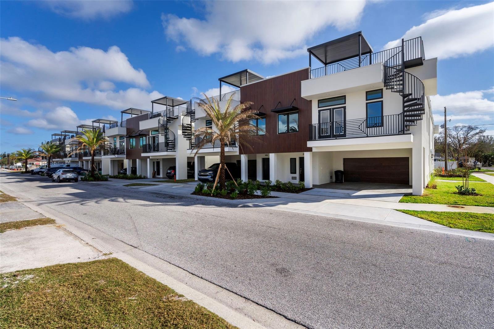 Image 31 of 33 For 445 88th Avenue N