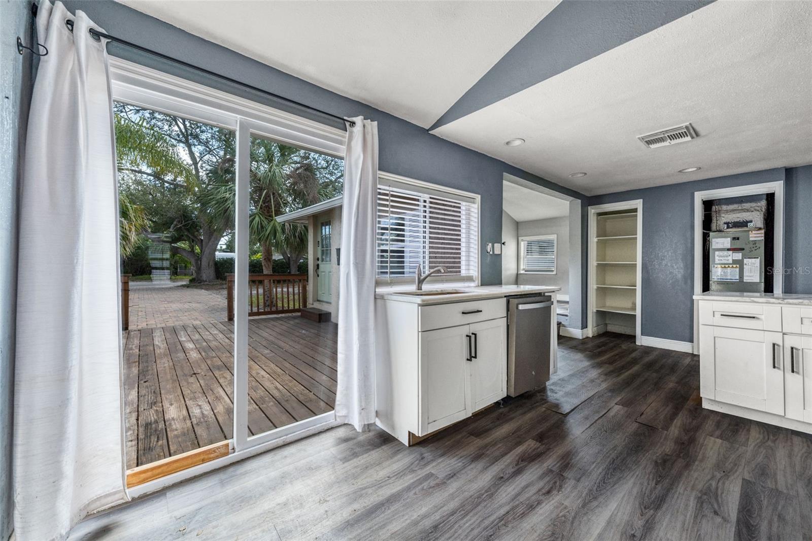Image 8 of 33 For 445 88th Avenue N