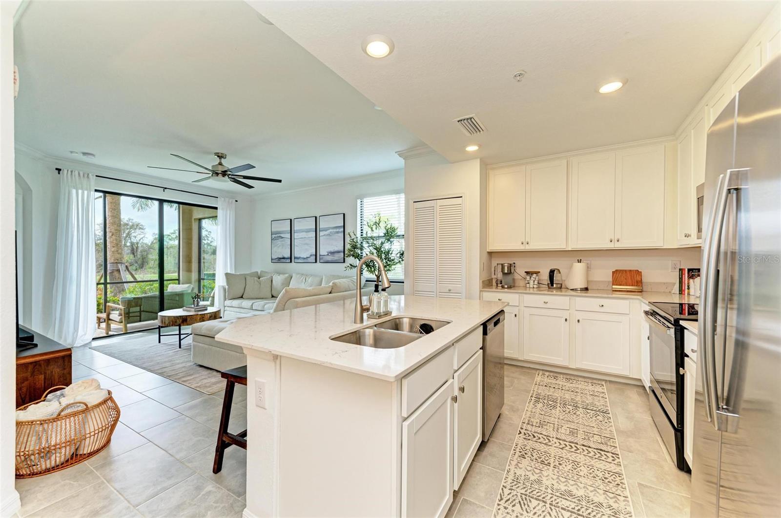 Image 4 of 39 For 18114 Gawthrop Drive 108
