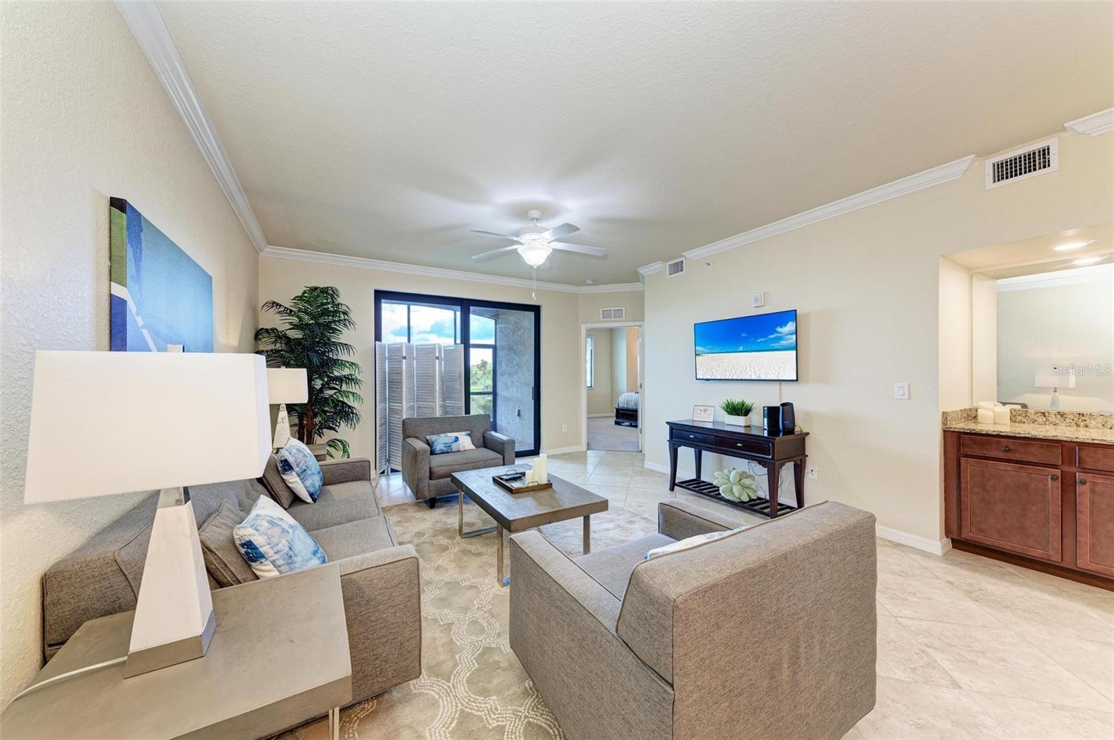 Image 10 of 45 For 5518 Palmer Circle 106