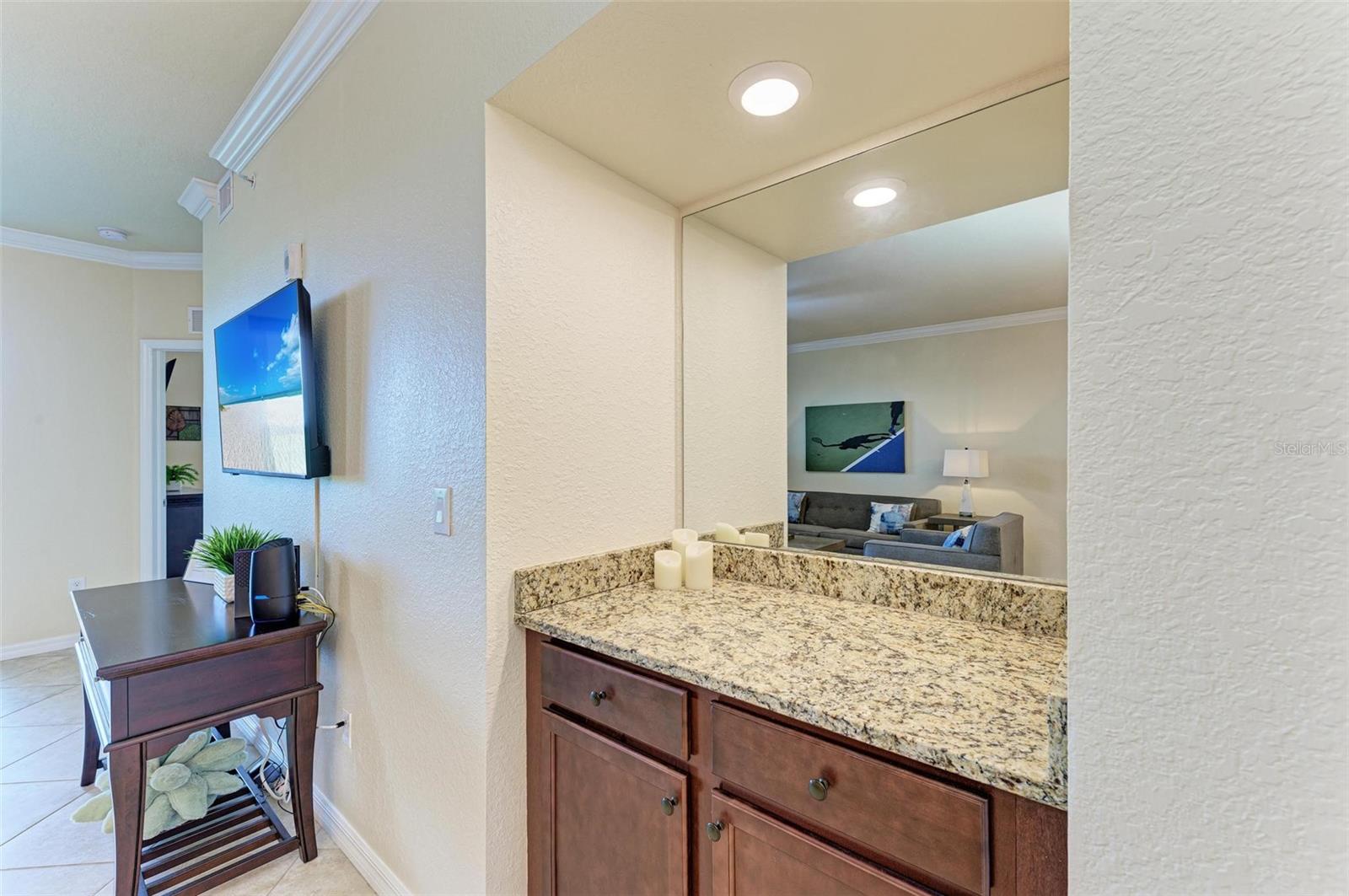 Image 11 of 45 For 5518 Palmer Circle 106