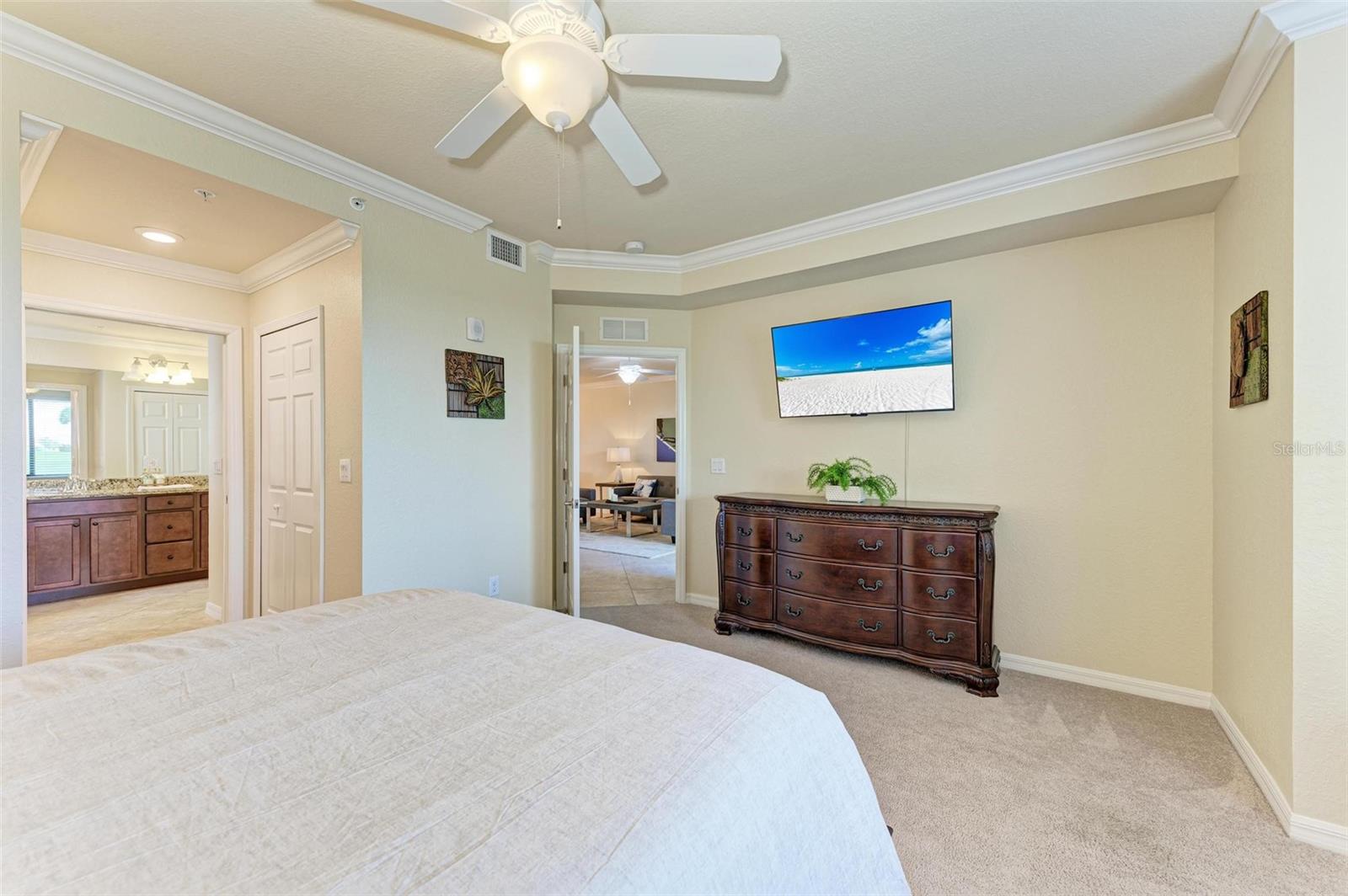 Image 22 of 45 For 5518 Palmer Circle 106