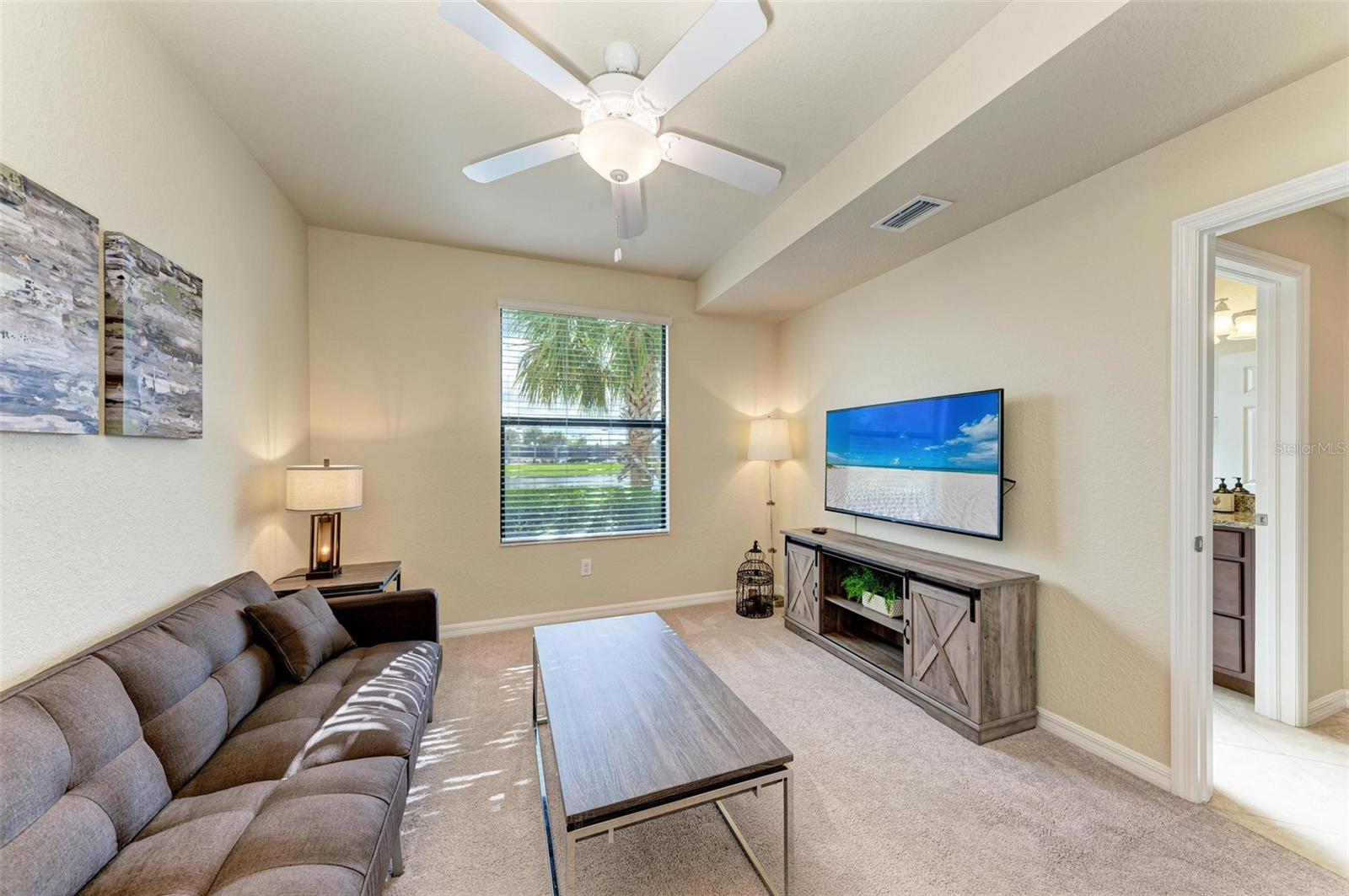 Image 27 of 45 For 5518 Palmer Circle 106