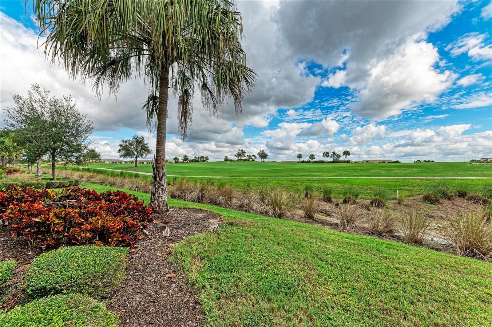 Image 35 of 45 For 5518 Palmer Circle 106