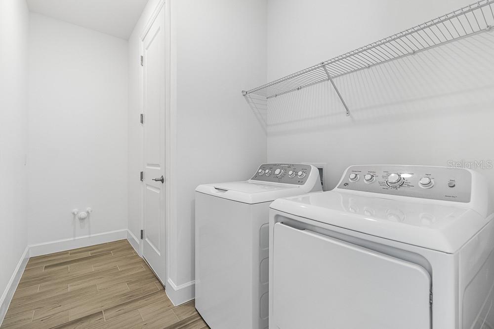 Image 24 of 42 For 26936 Lark Court