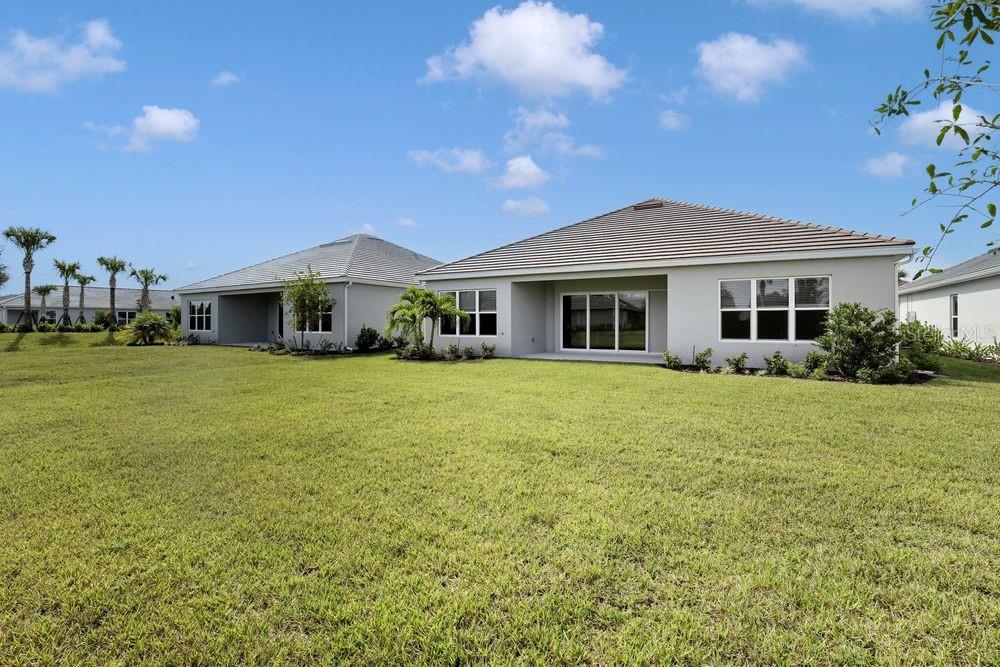 Image 29 of 40 For 26902 Victoria Place