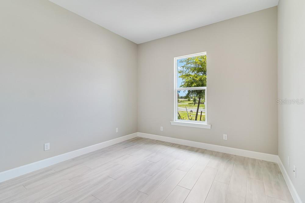 Image 22 of 42 For 26908 Victoria Place