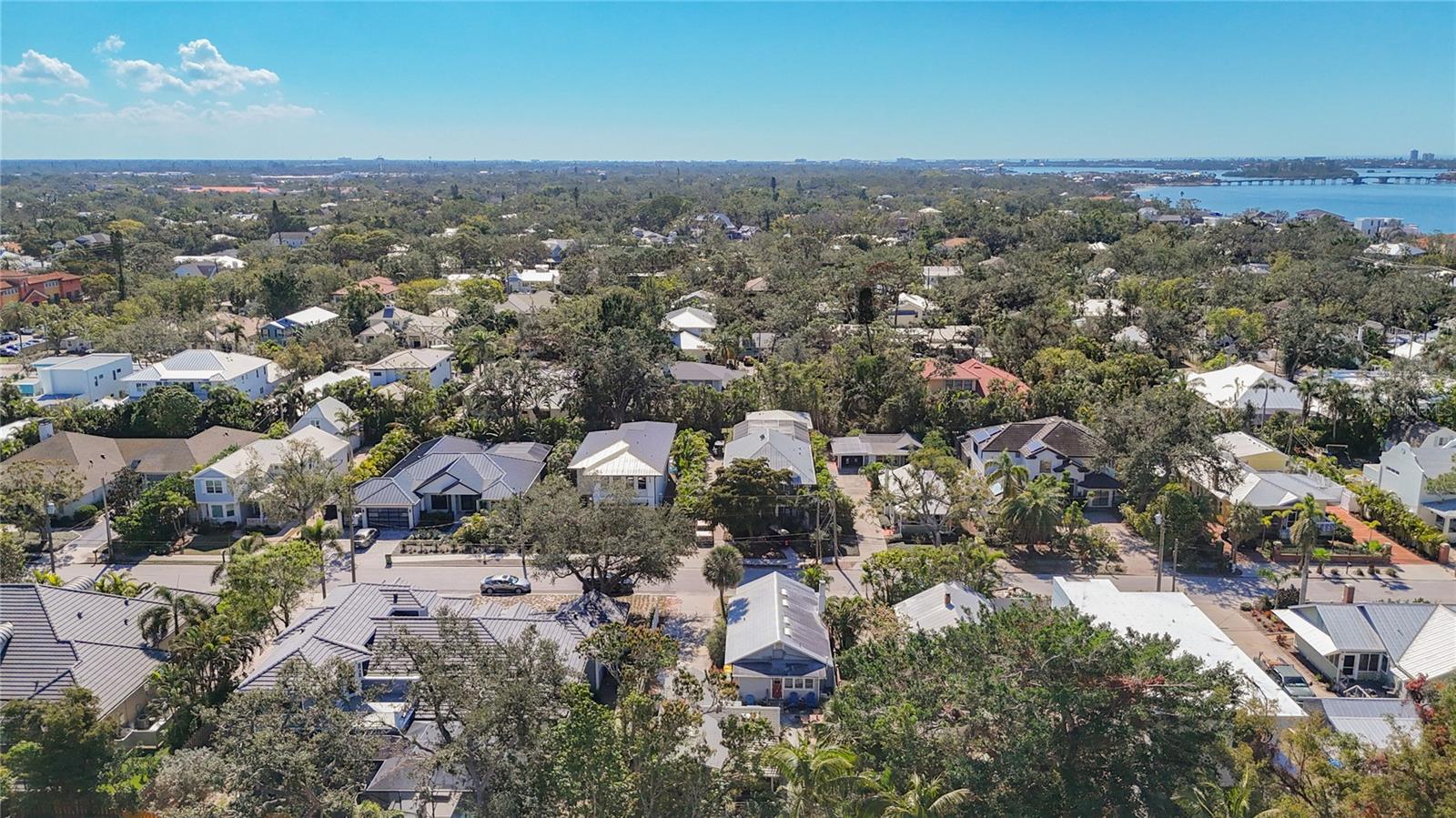 Image 8 of 37 For 1687 Arlington Street