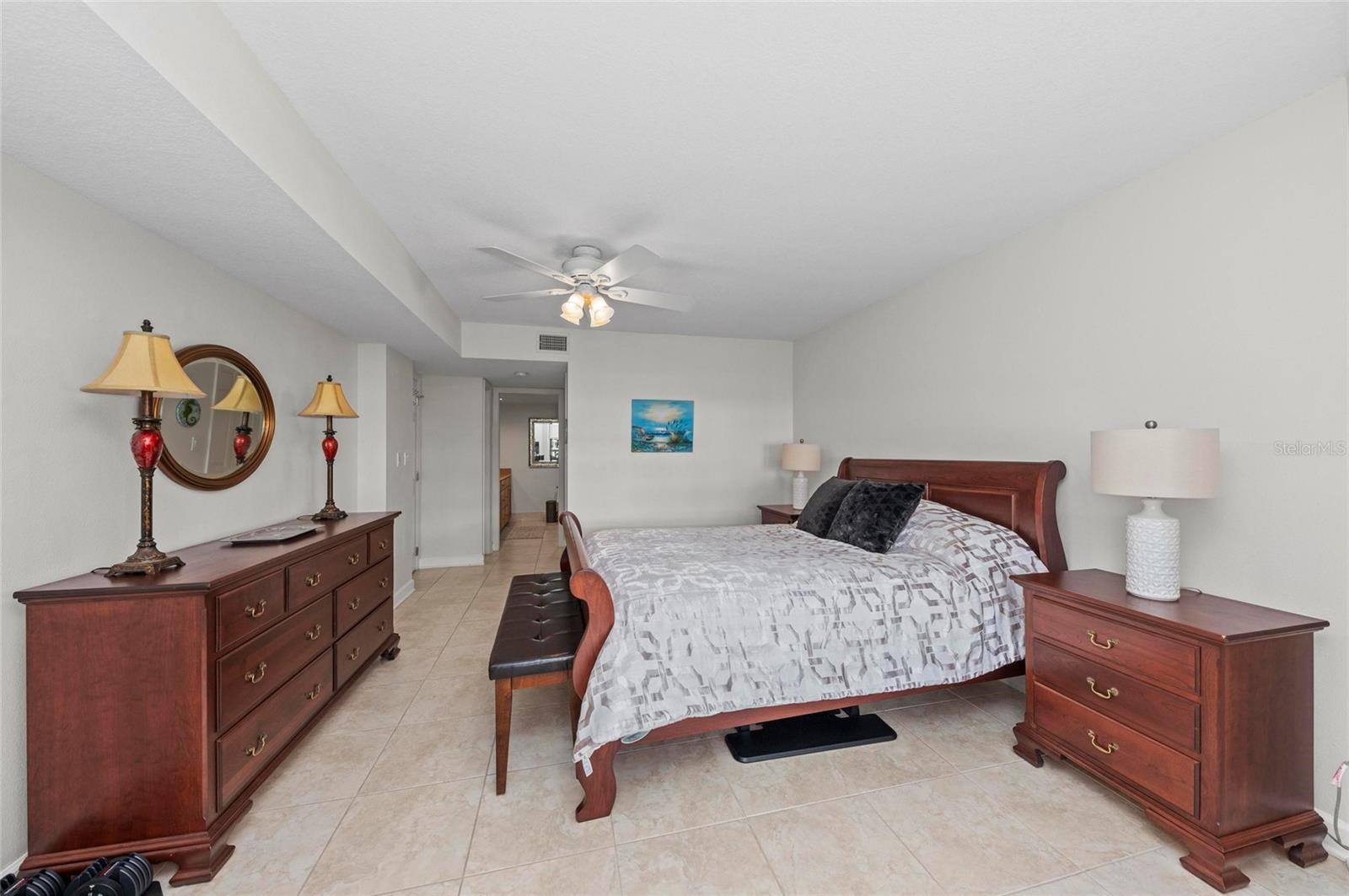 Listing photo id 30 for 6500 Sunset Way 311