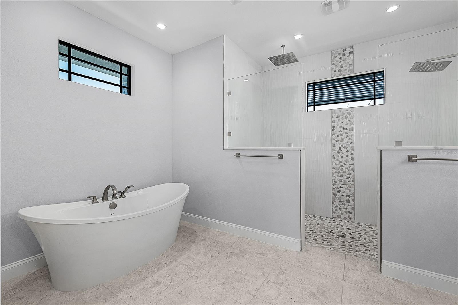 Image 25 of 62 For 15170 Altura Road