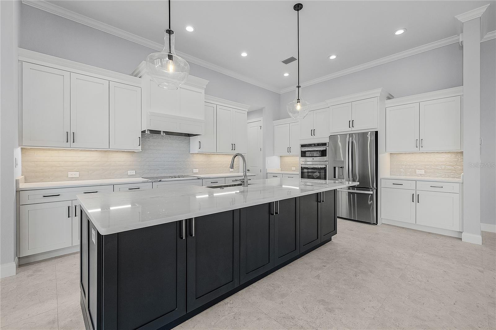 Image 3 of 62 For 15170 Altura Road