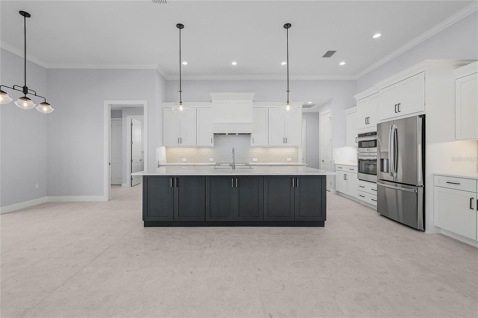 Image 9 of 62 For 15170 Altura Road