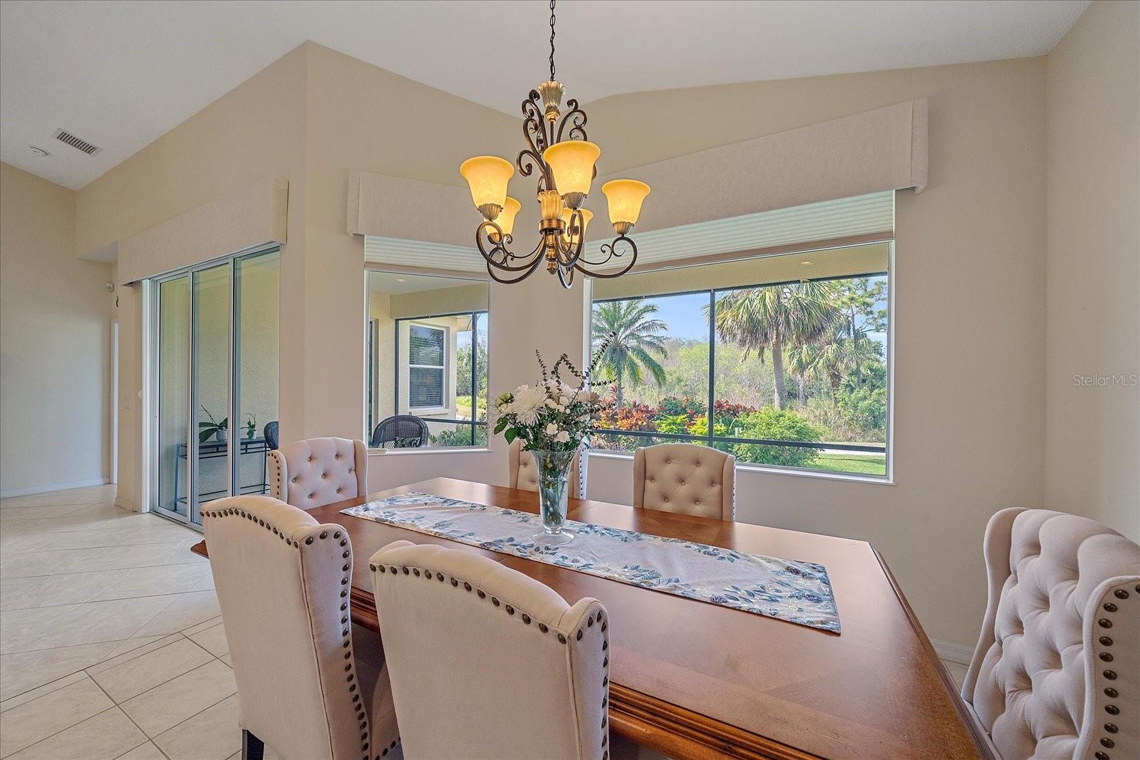 Image 12 of 43 For 6540 Tailfeather Way