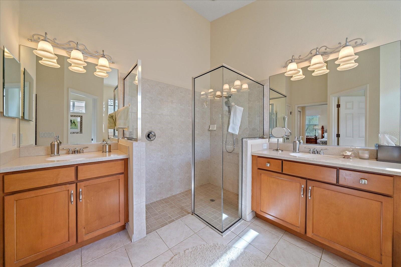 Image 23 of 43 For 6540 Tailfeather Way
