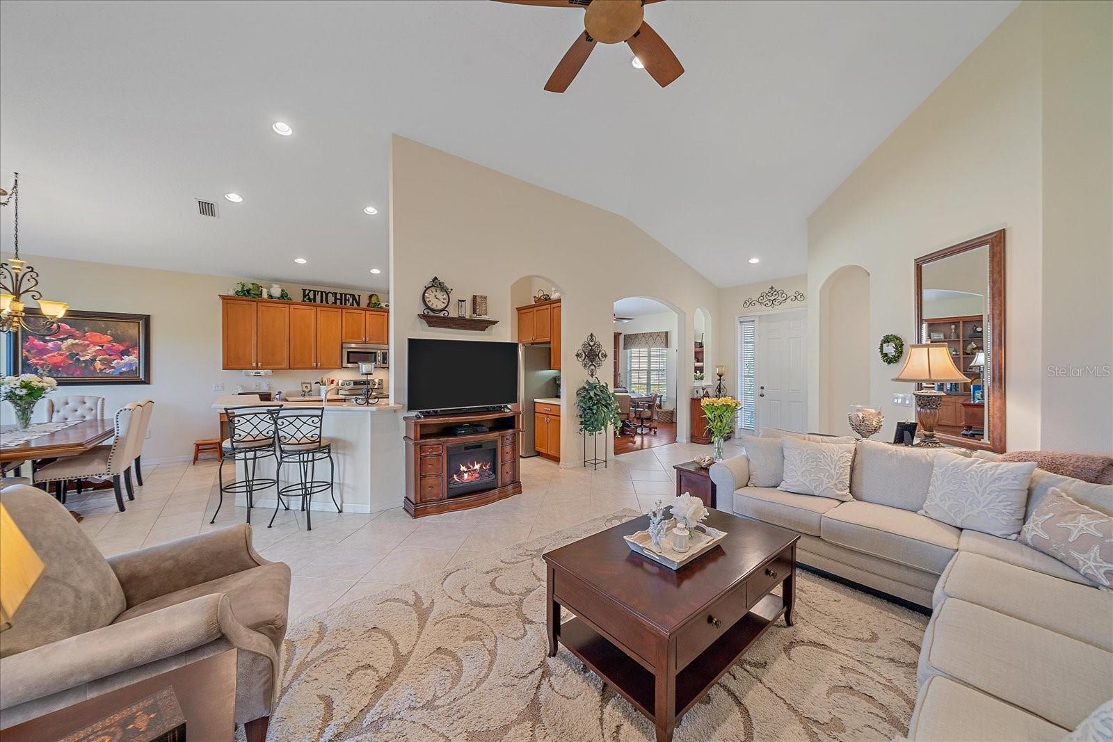 Image 9 of 43 For 6540 Tailfeather Way