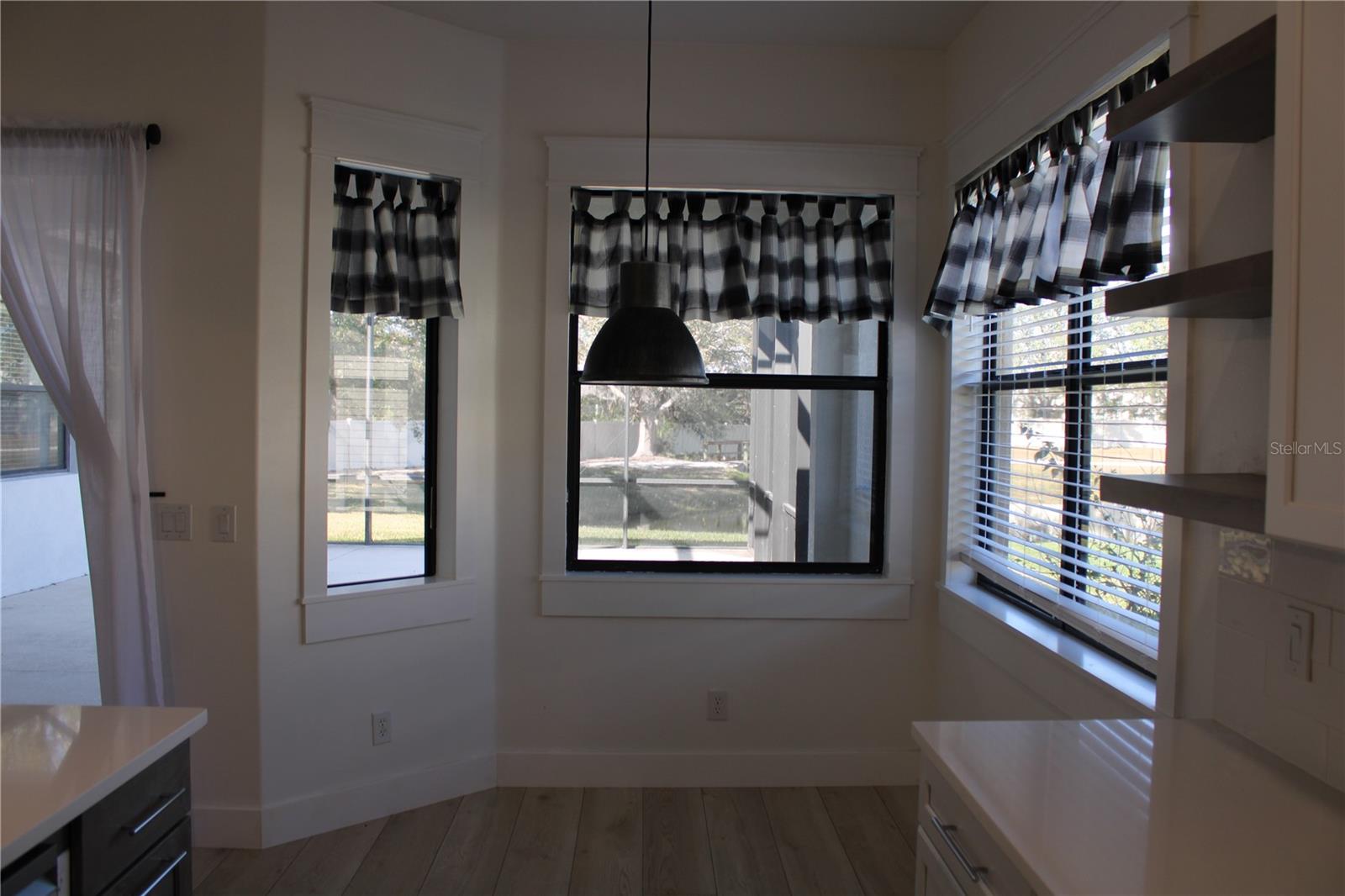 Image 11 of 67 For 5823 Lexington Drive