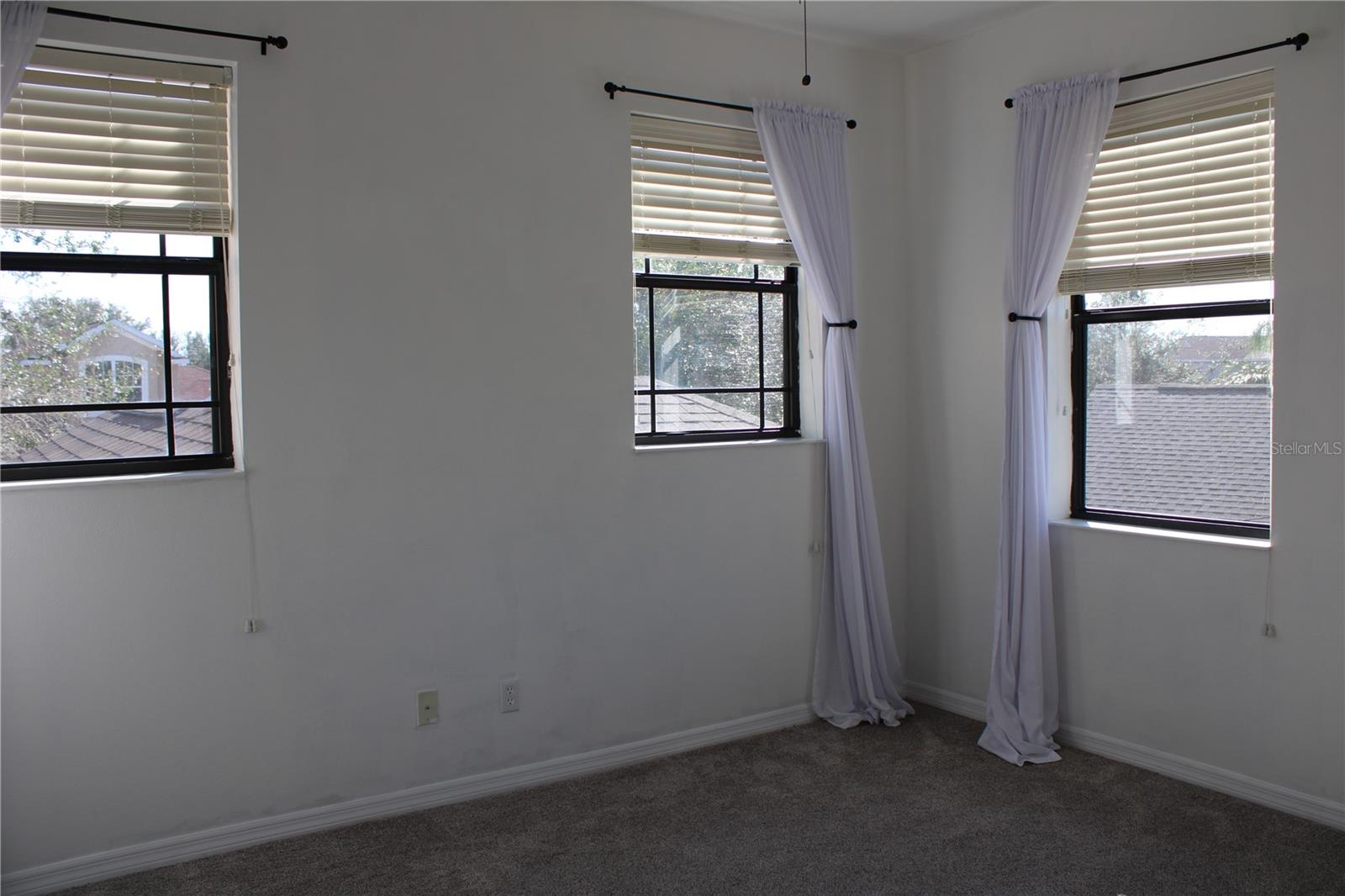 Image 45 of 67 For 5823 Lexington Drive