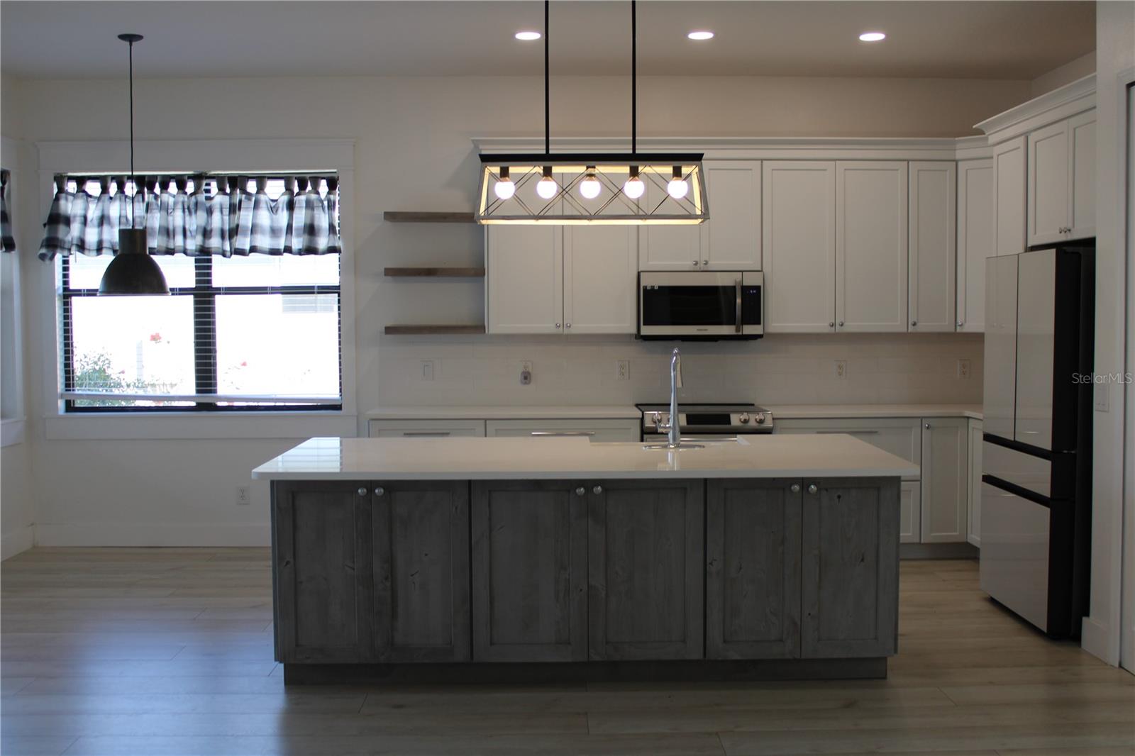 Image 7 of 67 For 5823 Lexington Drive