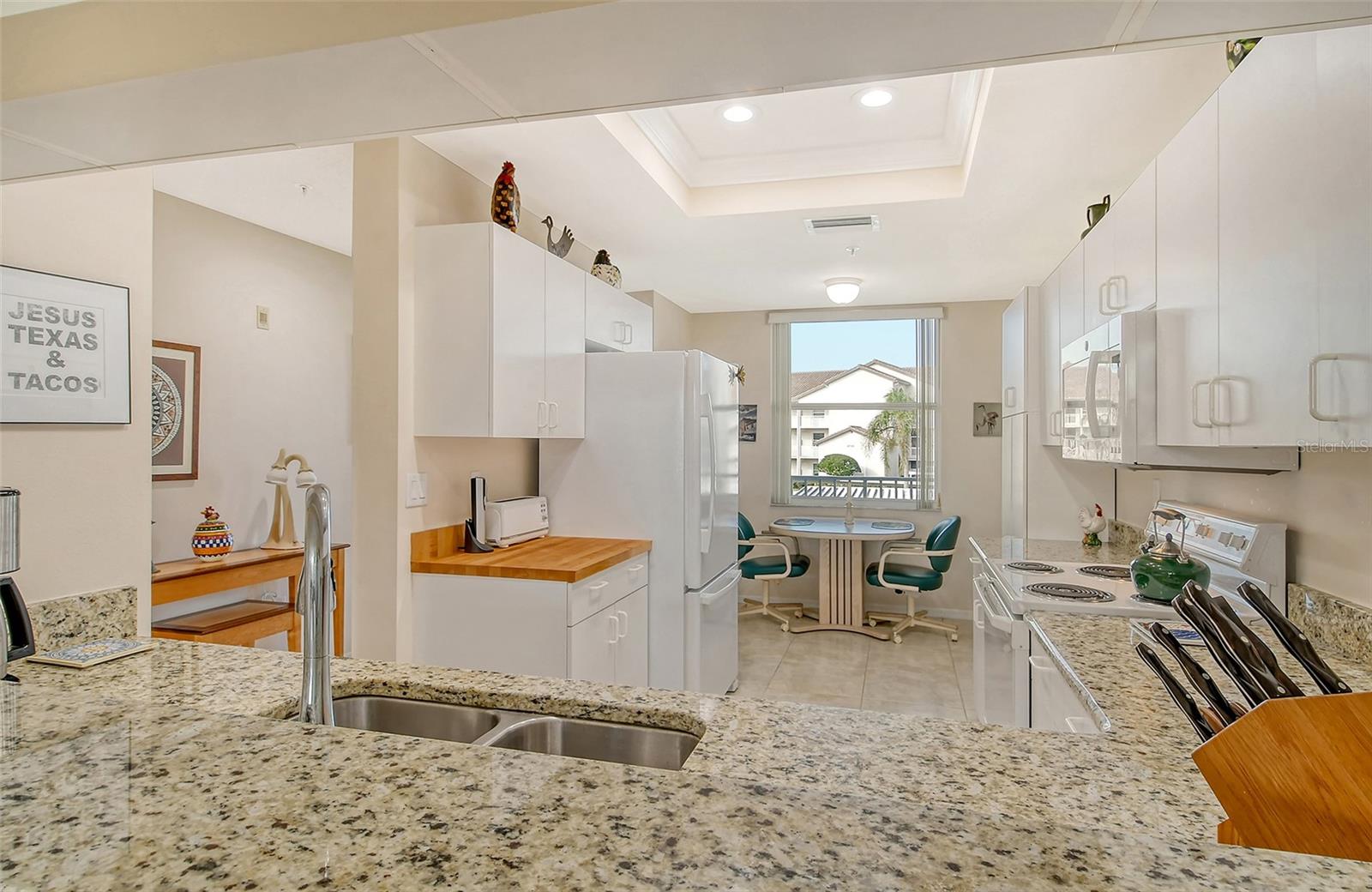 Image 11 of 44 For 8735 Olde Hickory Avenue 8210