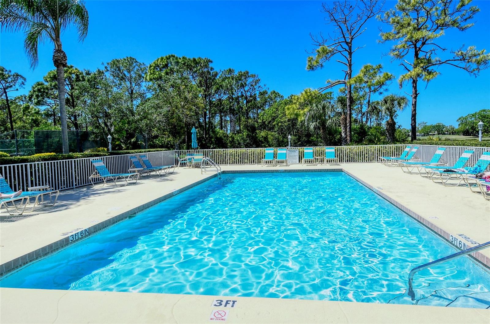 Image 24 of 44 For 8735 Olde Hickory Avenue 8210