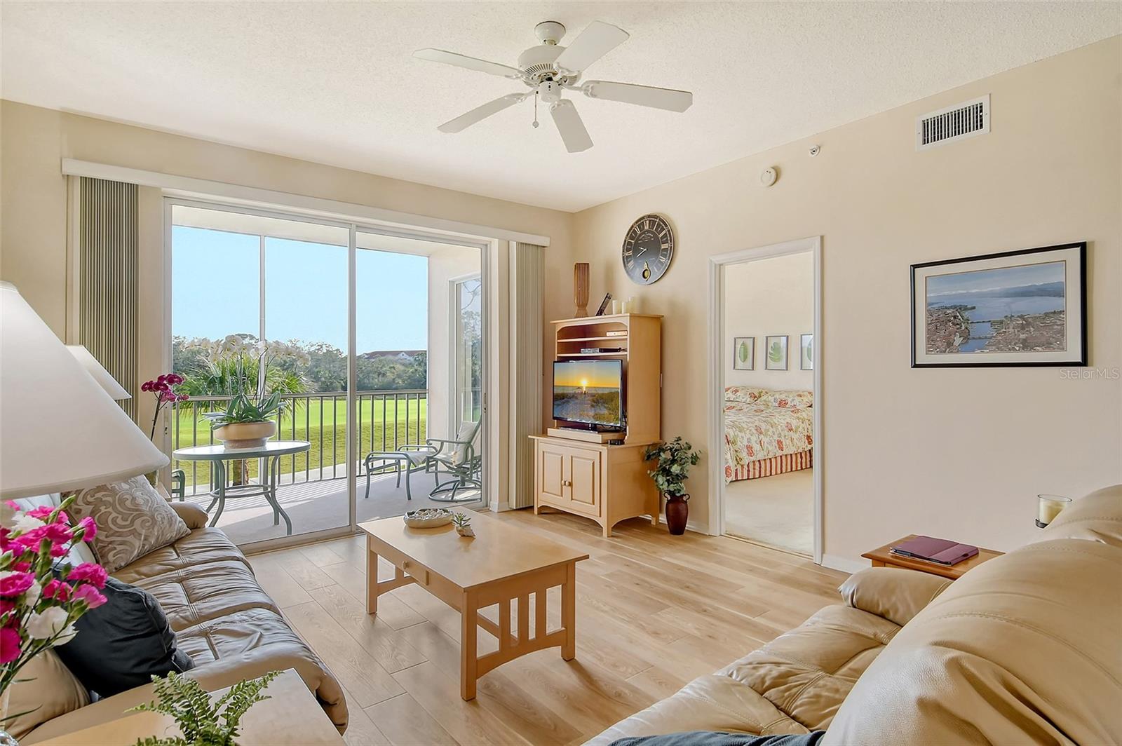 Image 3 of 44 For 8735 Olde Hickory Avenue 8210