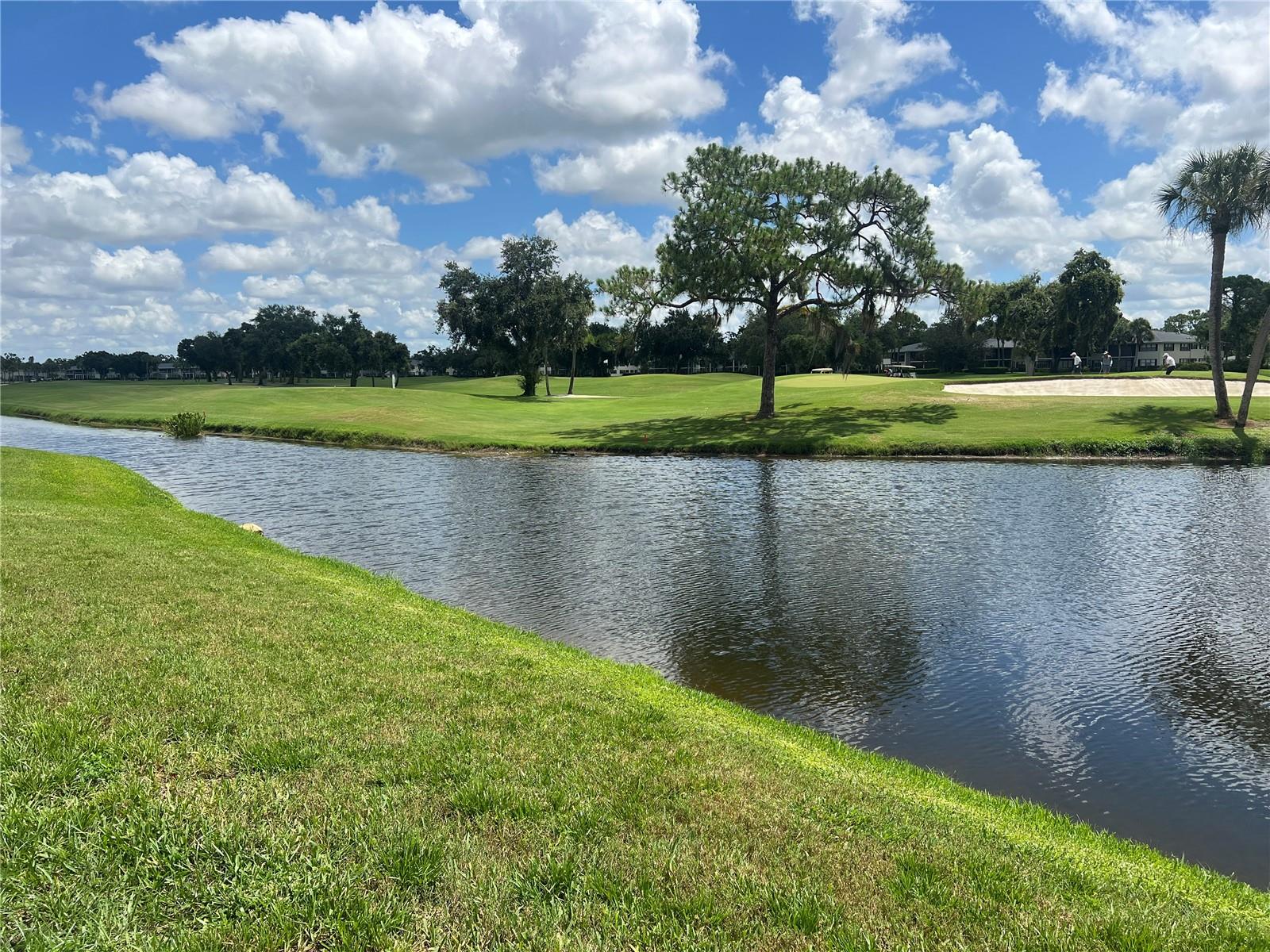 Image 16 of 18 For 7211 Country Club Drive N 135