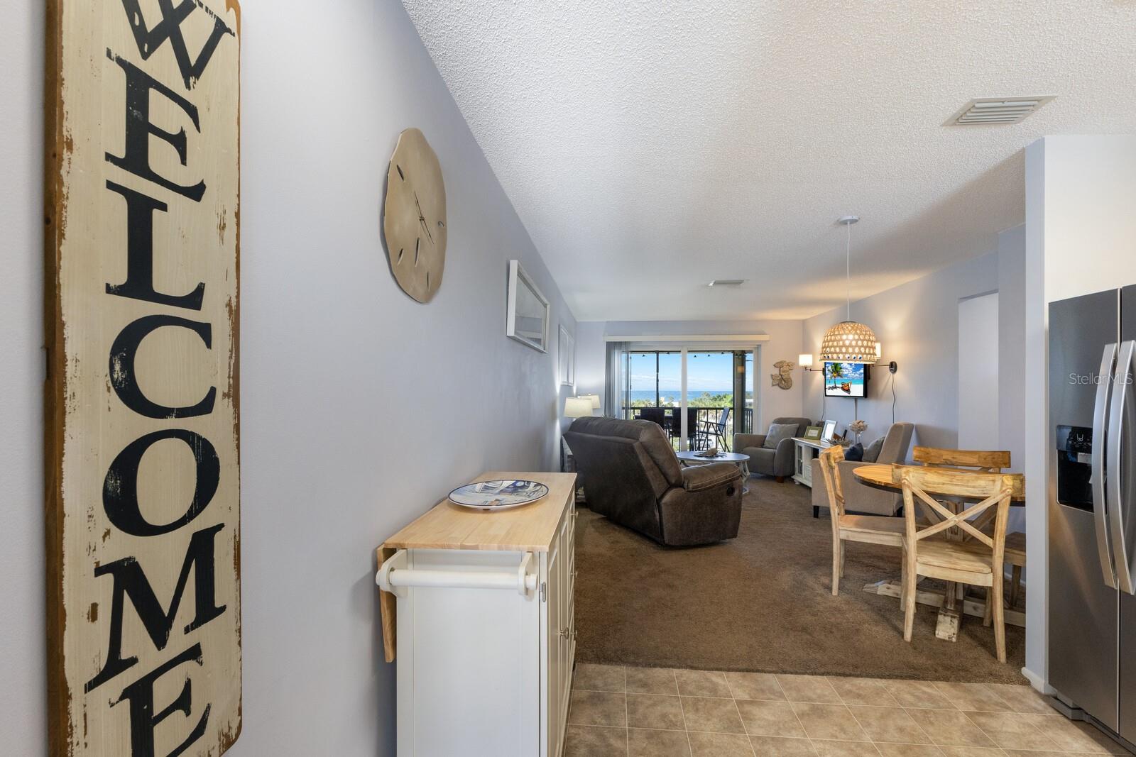 Image 13 of 58 For 901 Beach Road 402