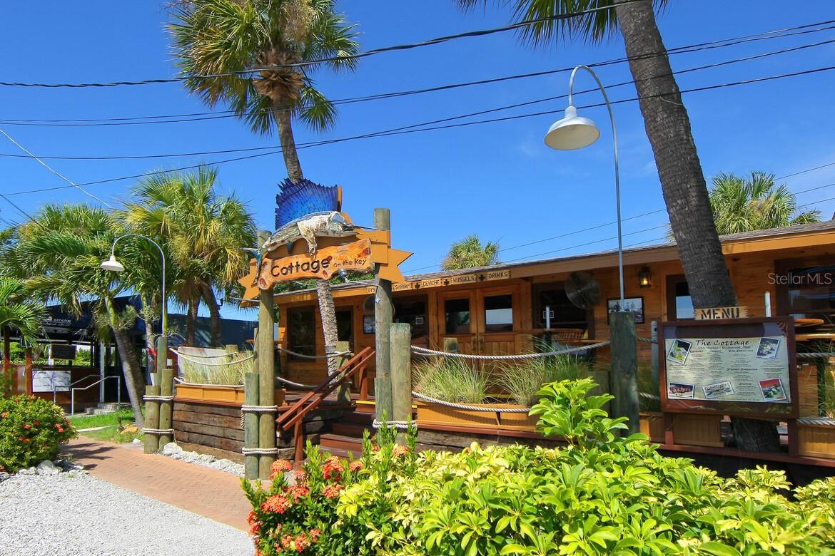 Image 31 of 58 For 901 Beach Road 402