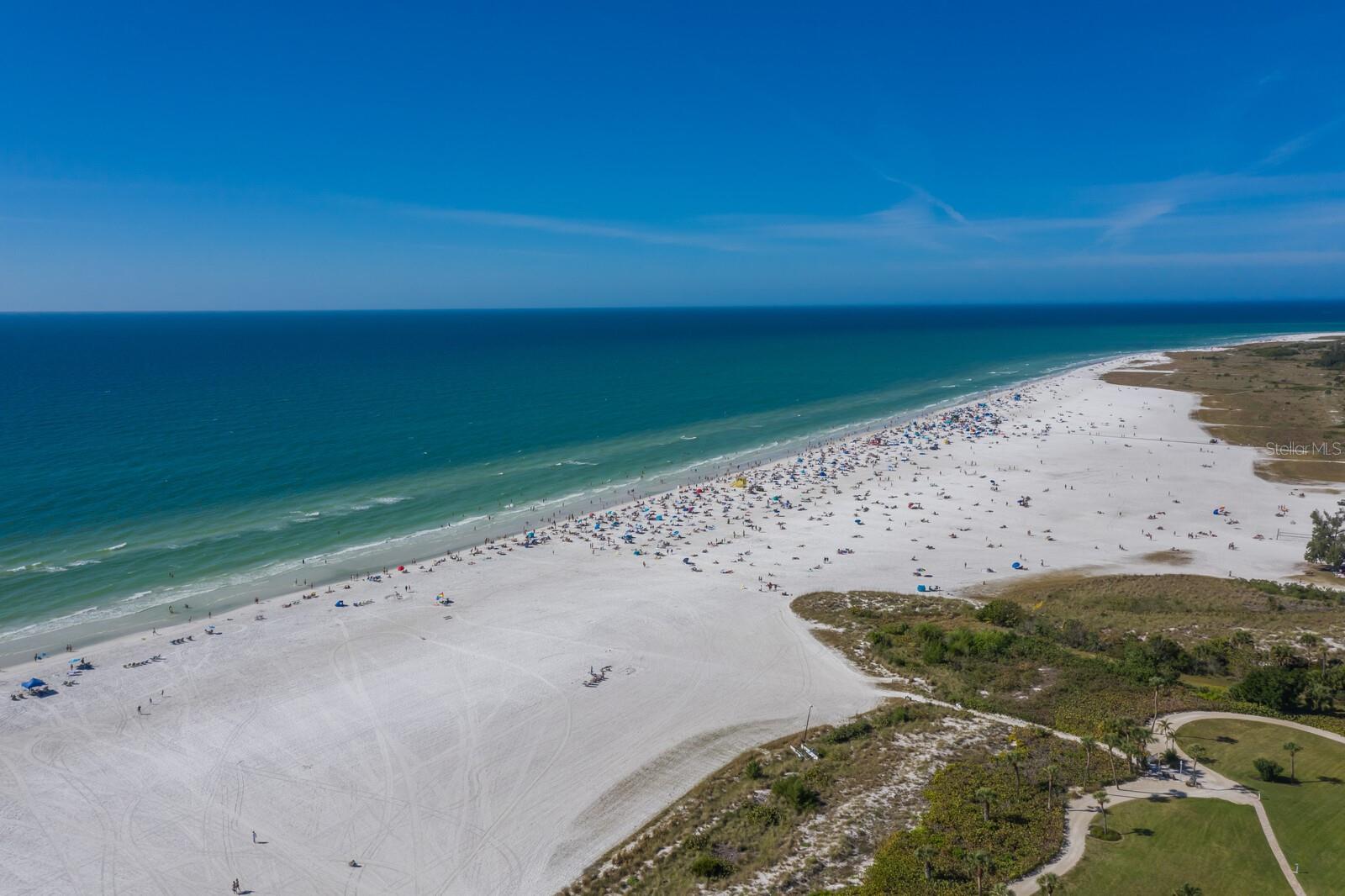 Image 48 of 58 For 901 Beach Road 402