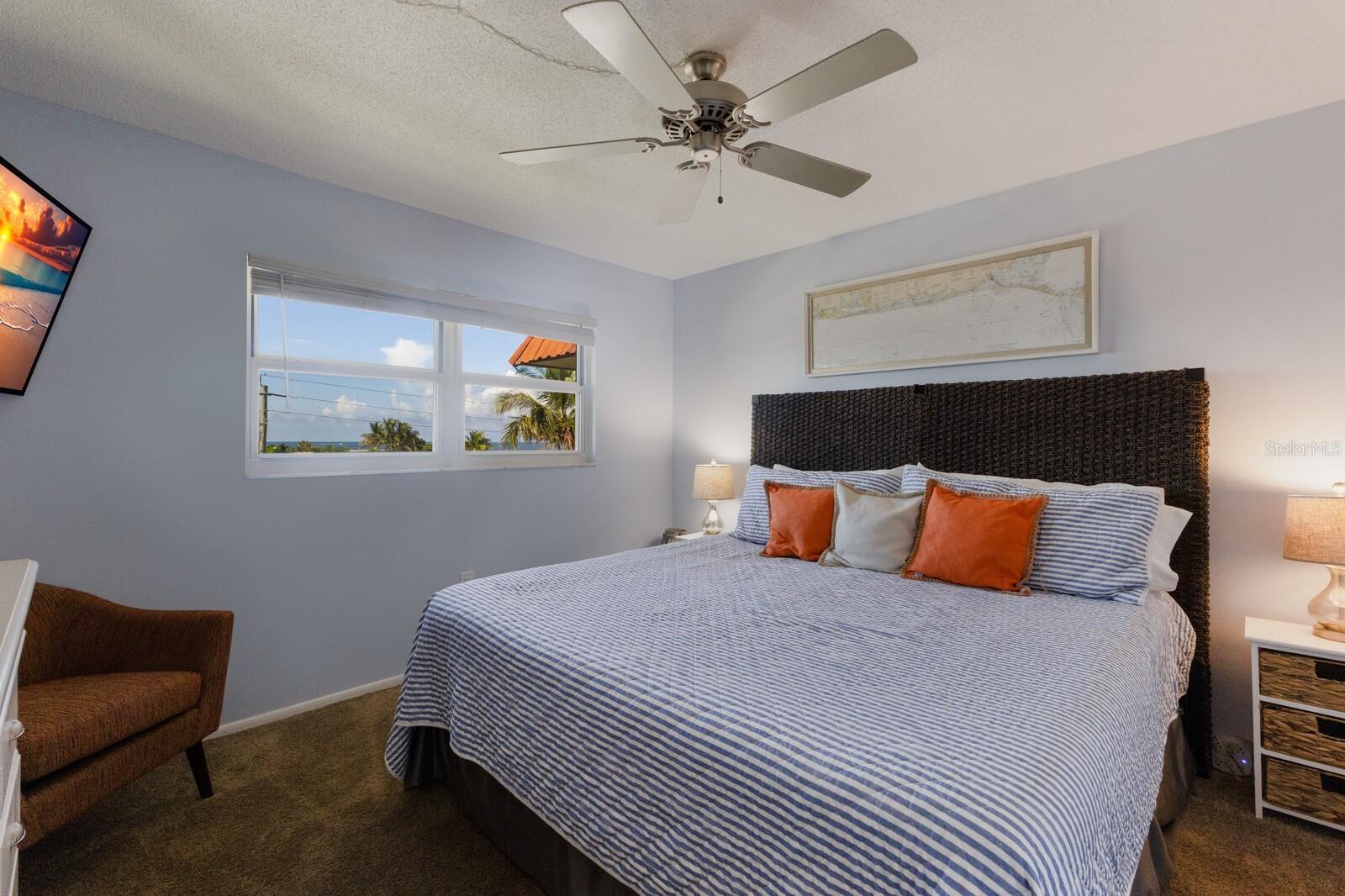 Image 9 of 58 For 901 Beach Road 402