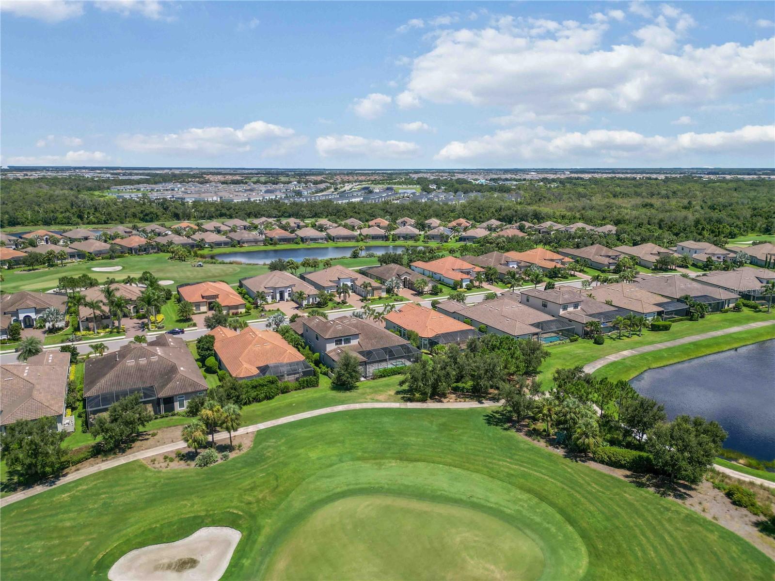 Listing photo id 78 for 4744 Benito Court