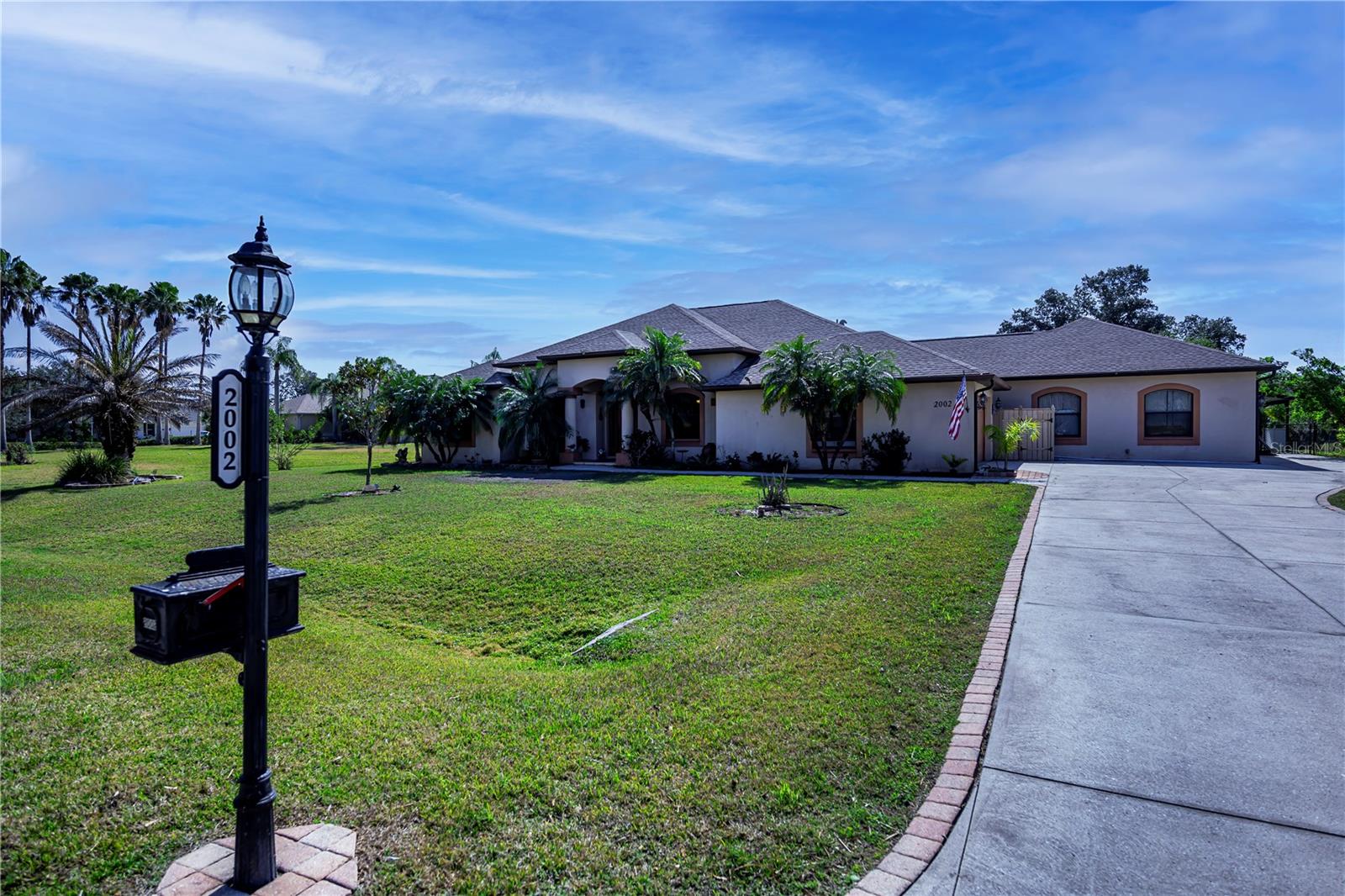 Details for 2002 Palm View Road, SARASOTA, FL 34240