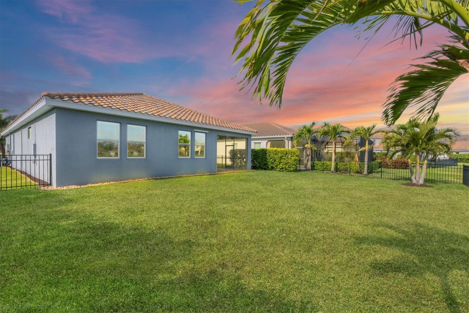 Listing photo id 8 for 13232 Saw Palm Creek Trail