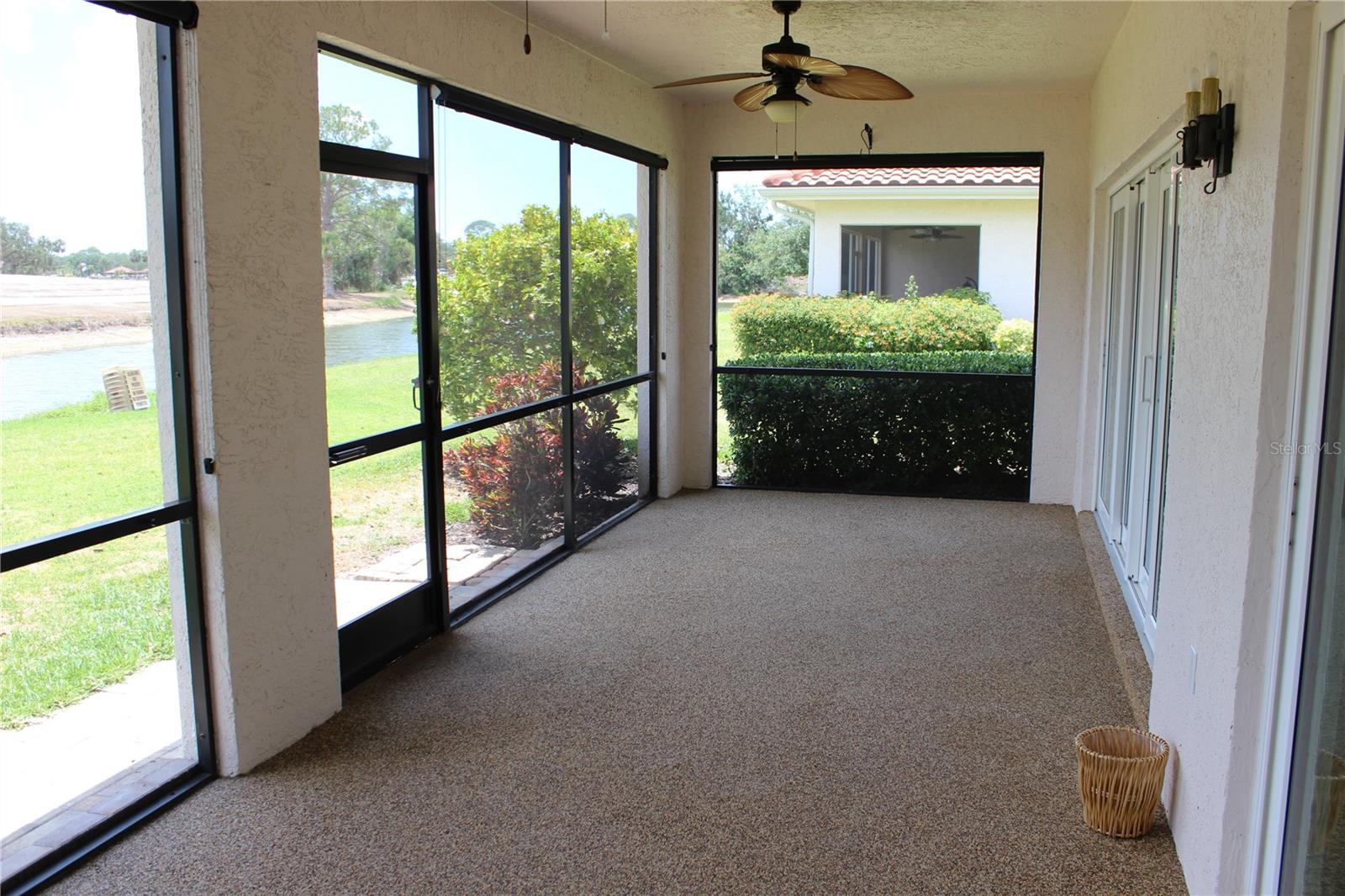 Image 39 of 47 For 7340 Golf Pointe Cir