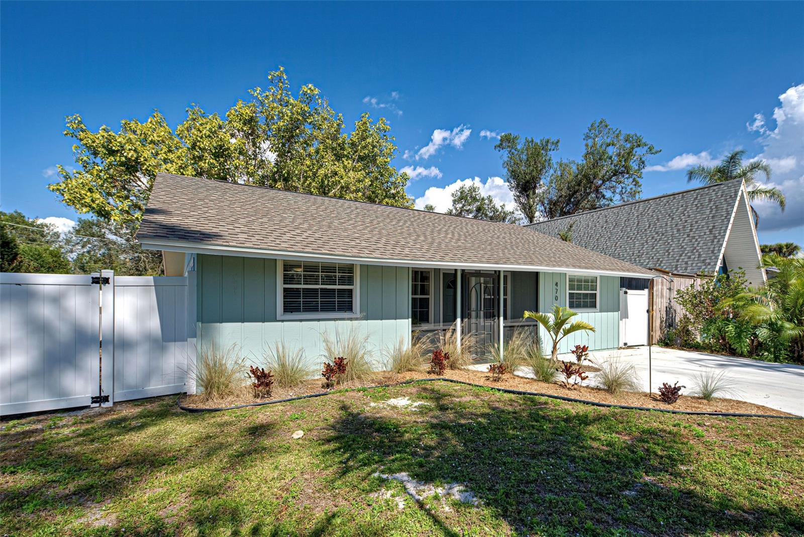Image 2 of 79 For 470 Leach Street