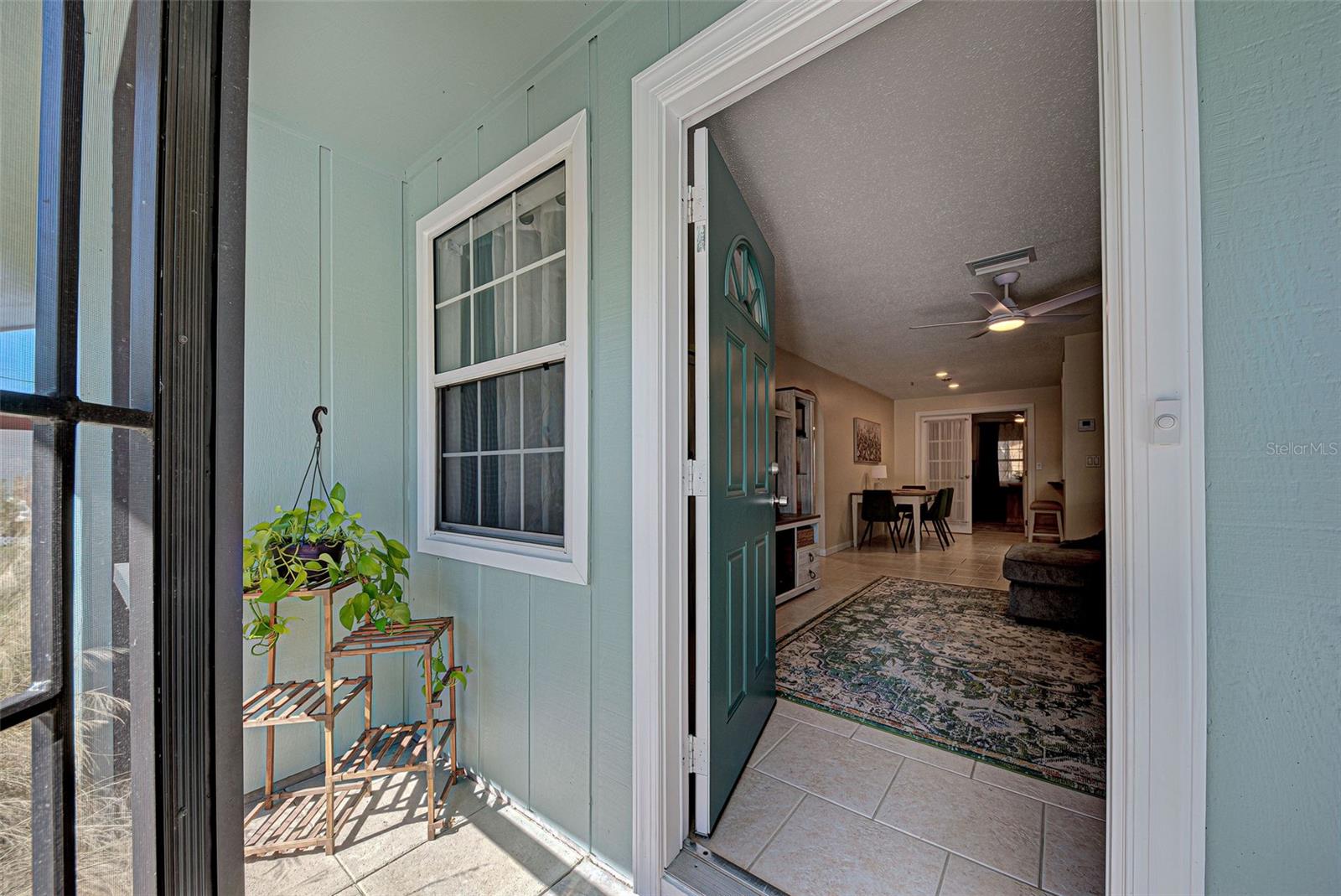 Image 6 of 79 For 470 Leach Street
