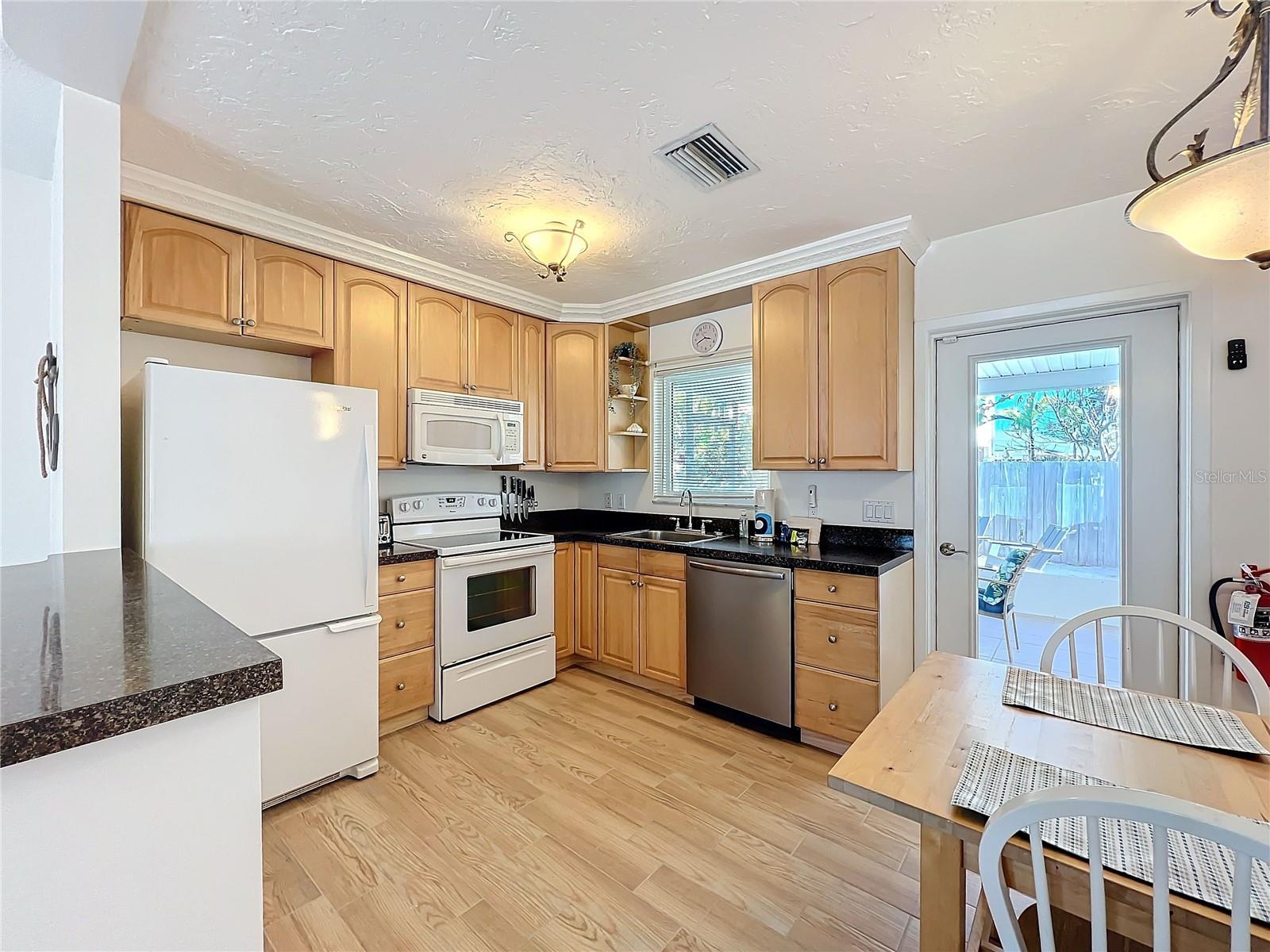 Image 10 of 42 For 207 75th Street E