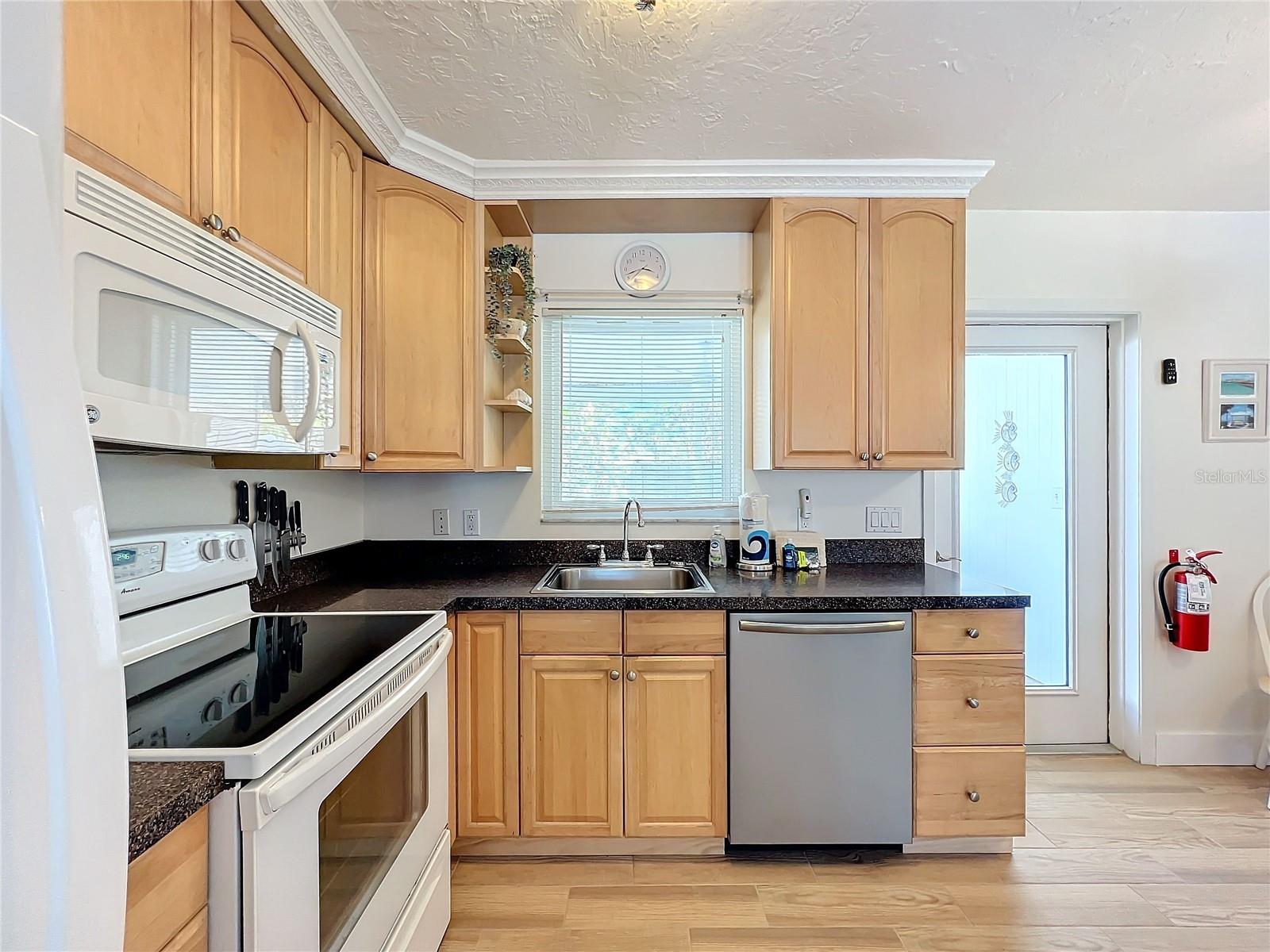 Image 12 of 42 For 207 75th Street E