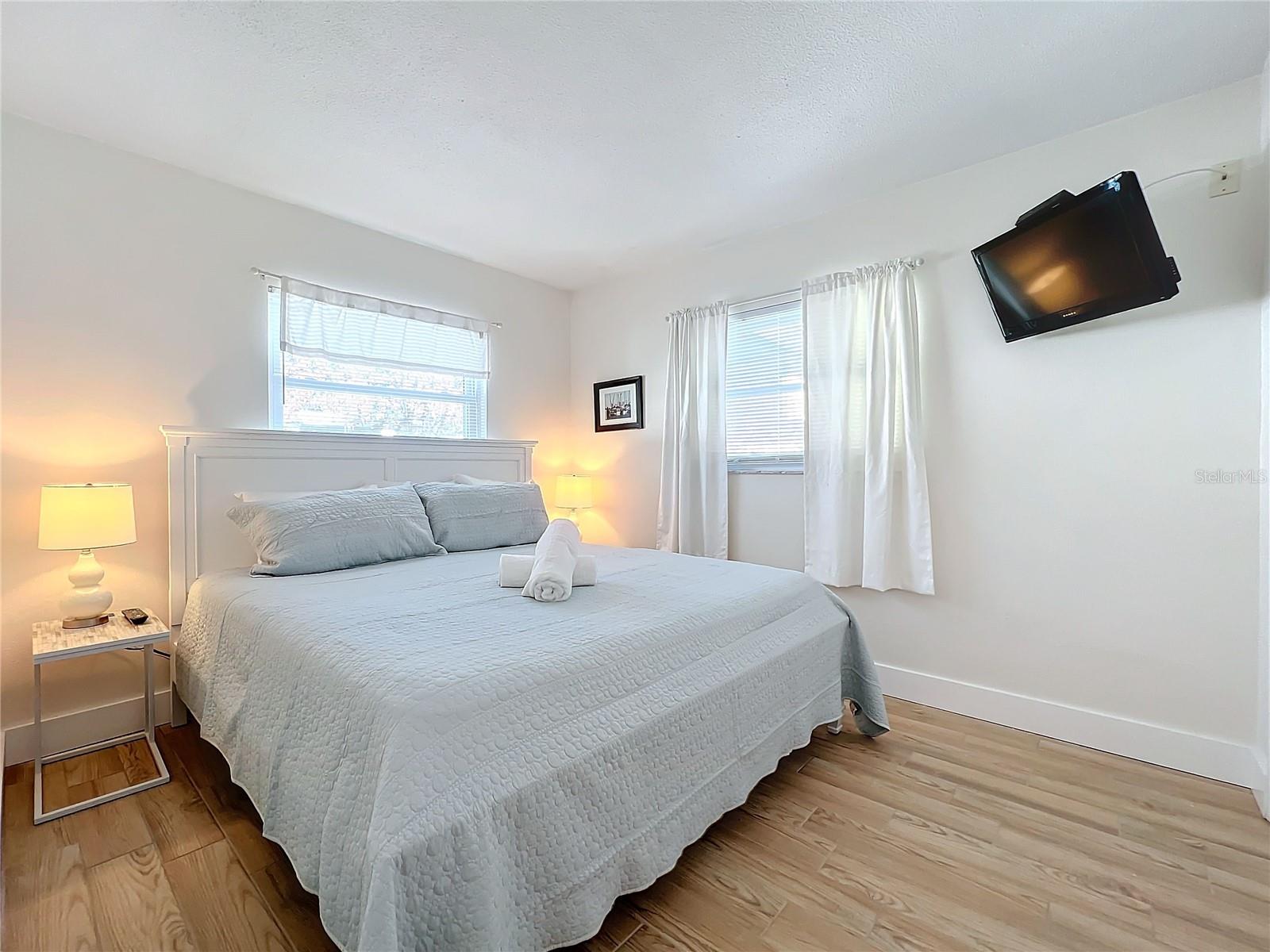 Image 13 of 42 For 207 75th Street E