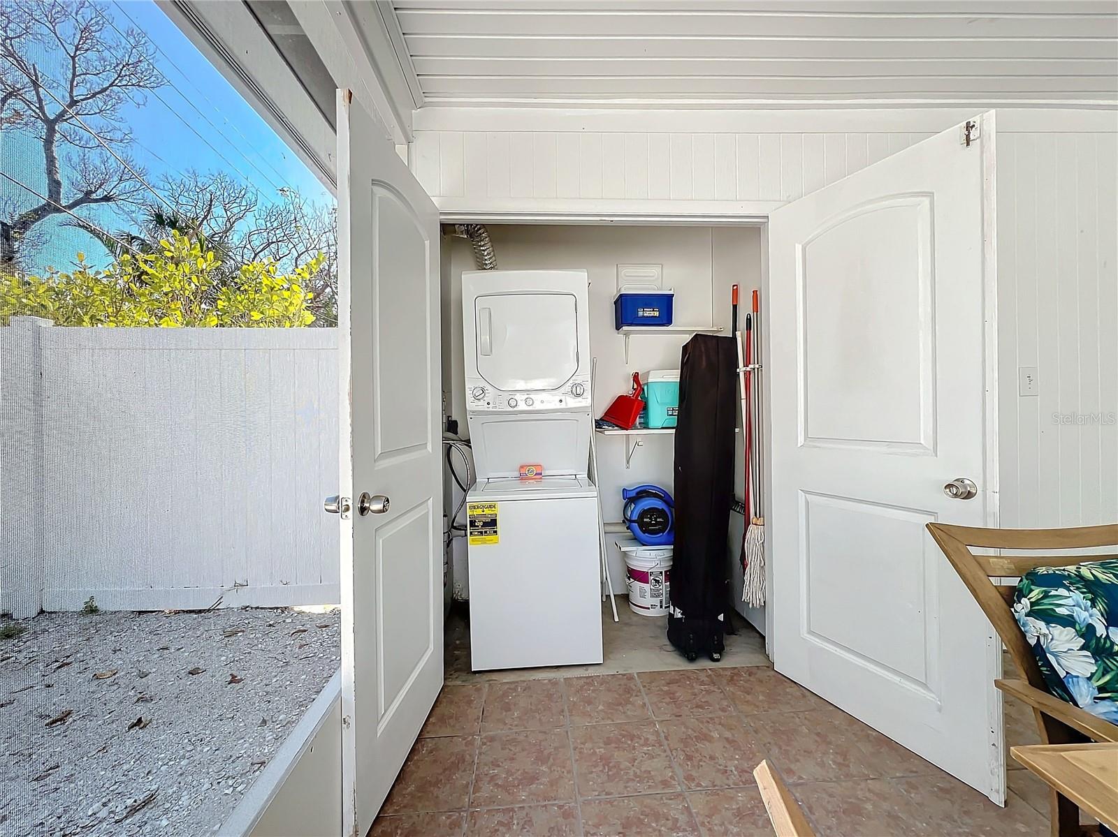 Image 18 of 42 For 207 75th Street E