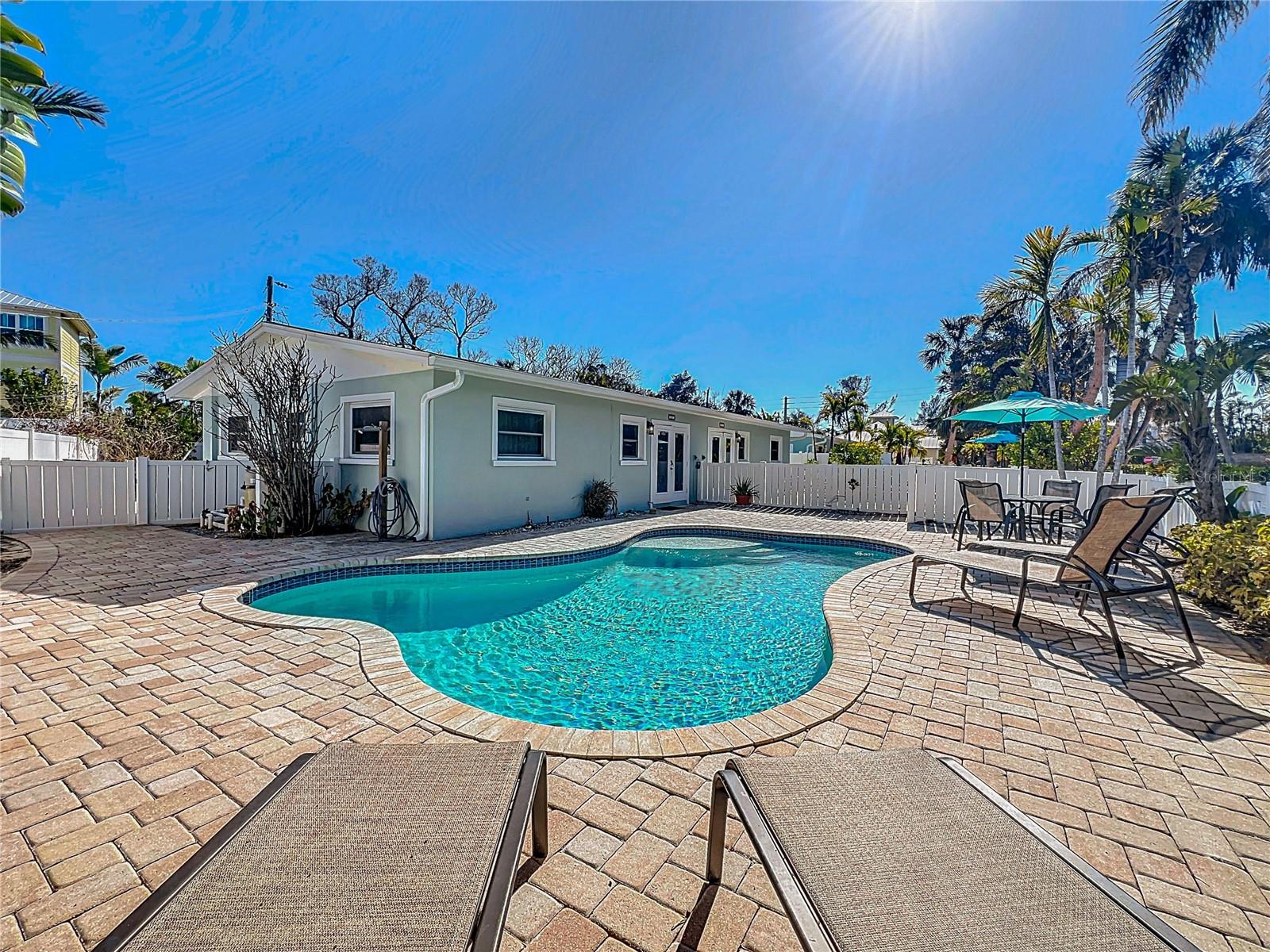 Image 20 of 42 For 207 75th Street E