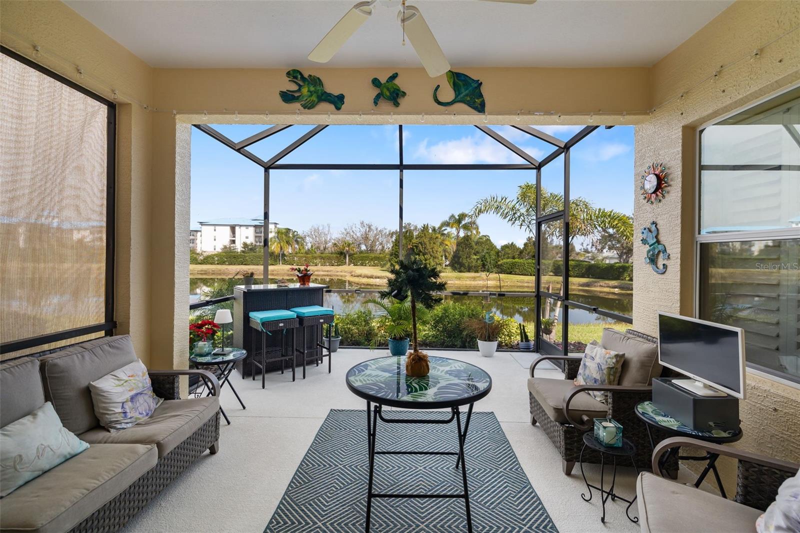 Listing photo id 12 for 12019 Sawgrass Lake Terrace