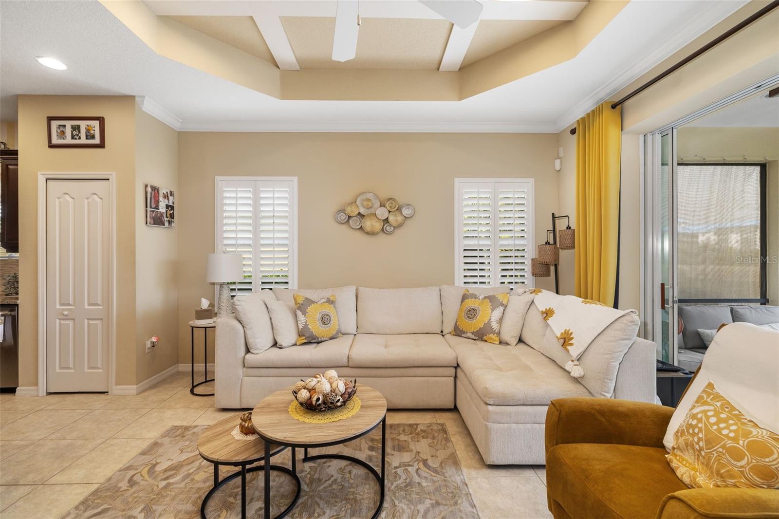 Listing photo id 25 for 12019 Sawgrass Lake Terrace