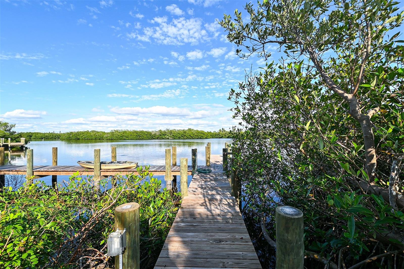 Image 47 of 56 For 2812 Casey Key Road