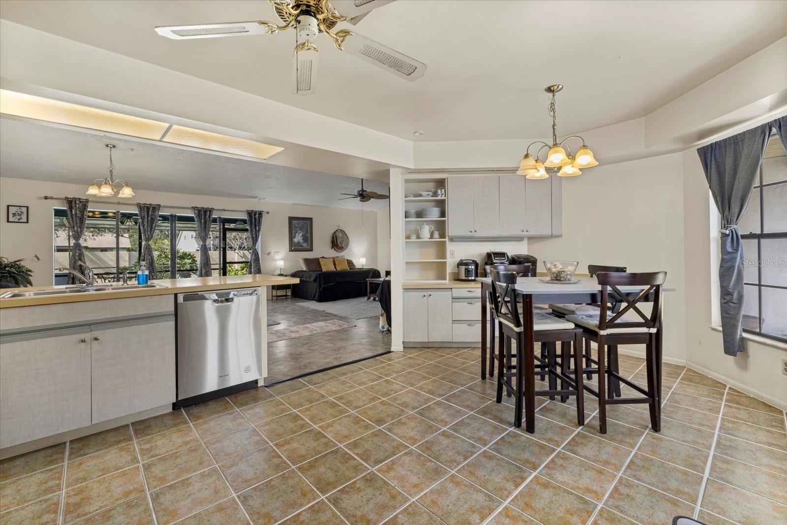 Image 22 of 27 For 5008 30th Street Court E